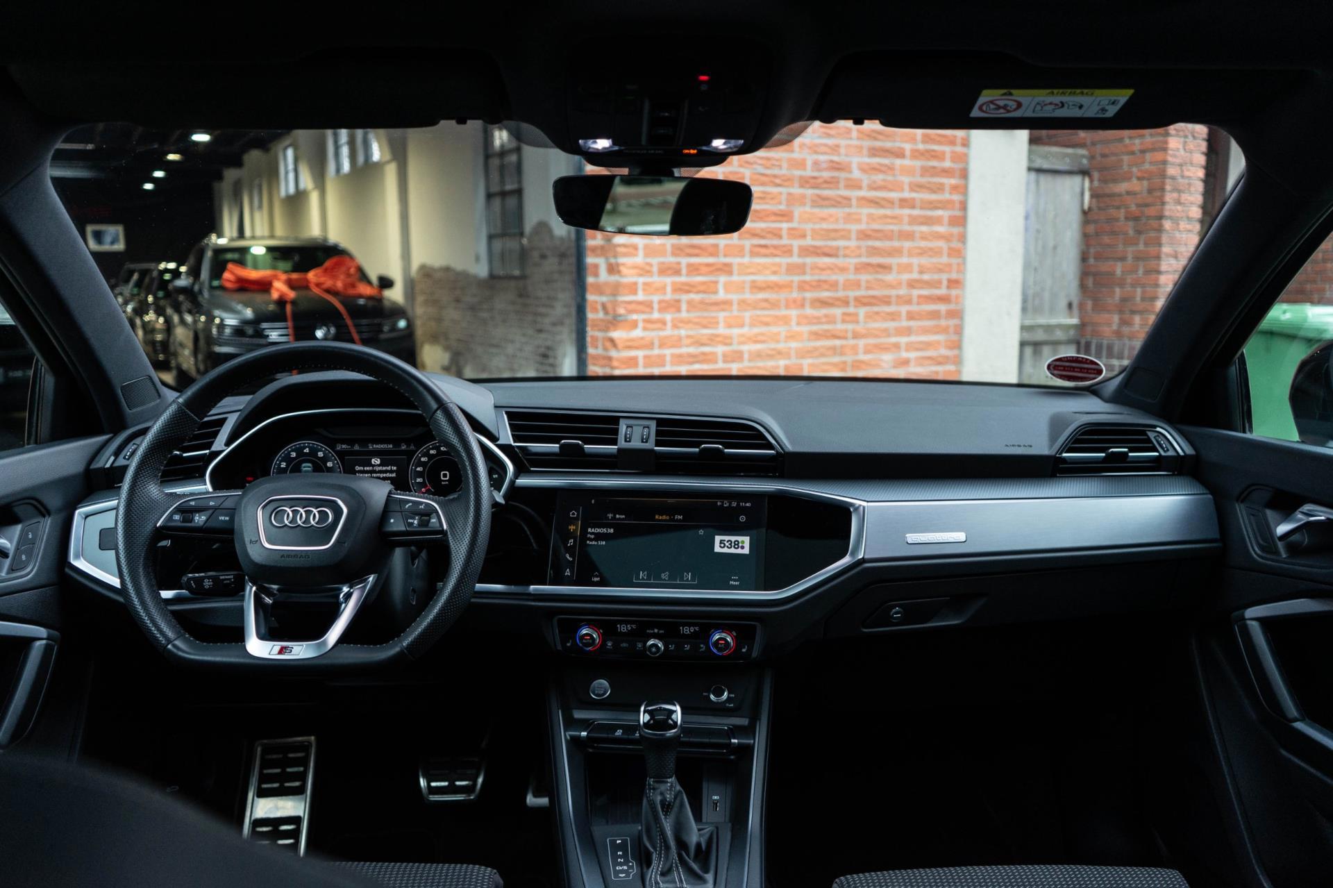 Audi Q3 40 TFSI Quattro Pro Line S (2019), foto 12
