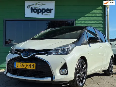 Toyota Yaris 1.5 Hybrid Dynamic Bi-Tone (2016)