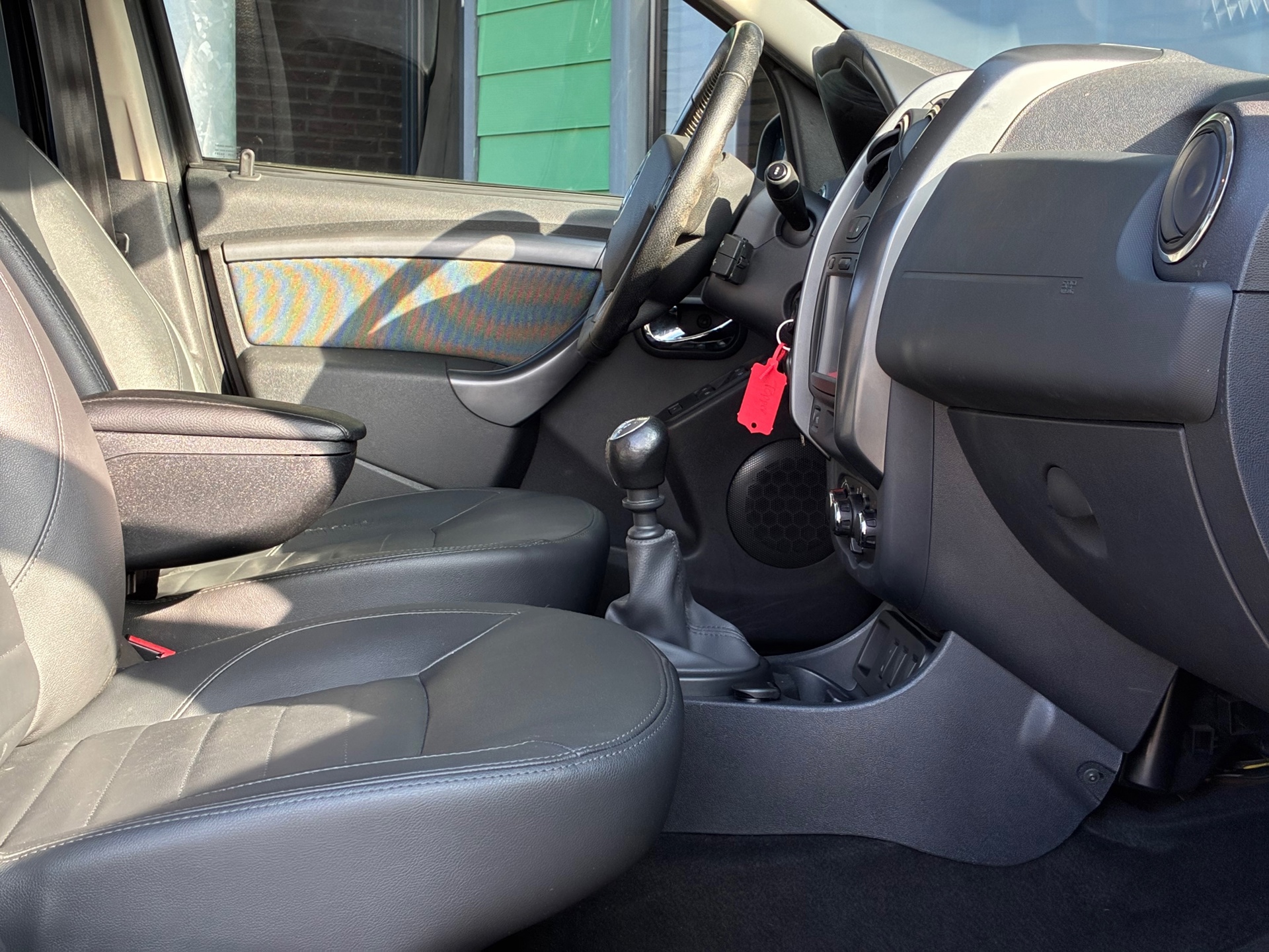 Dacia Duster 1.2 TCe 4x2 Prestige (2016), foto 15