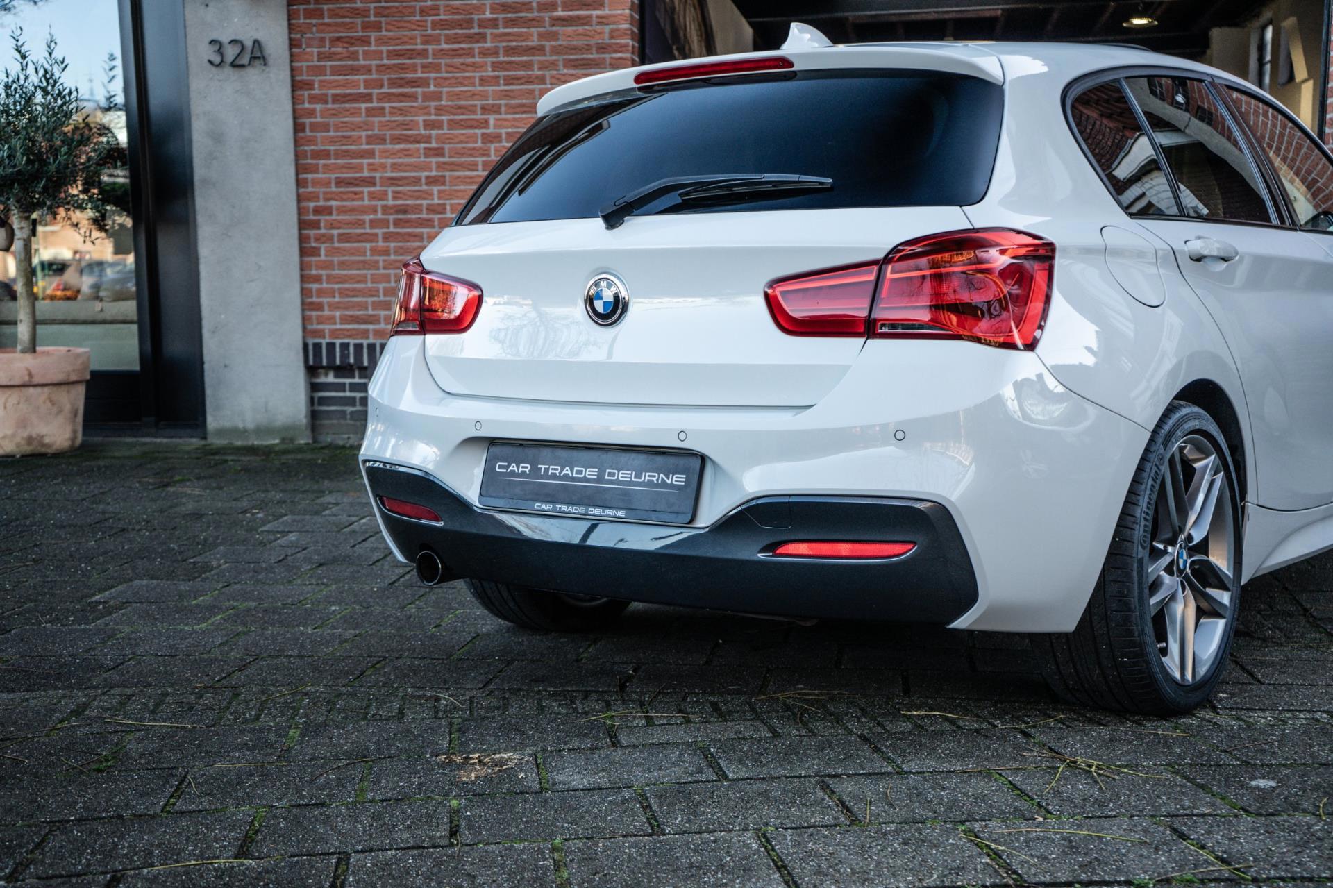 BMW 1-Serie 118i High Executive M-Sport (2016), foto 11