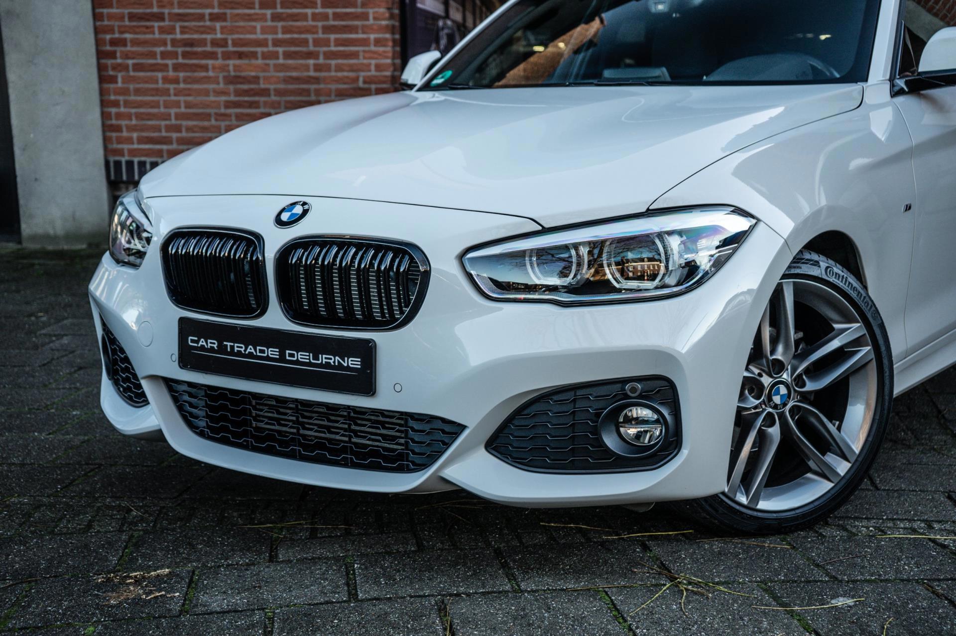 BMW 1-Serie 118i High Executive M-Sport (2016), foto 4
