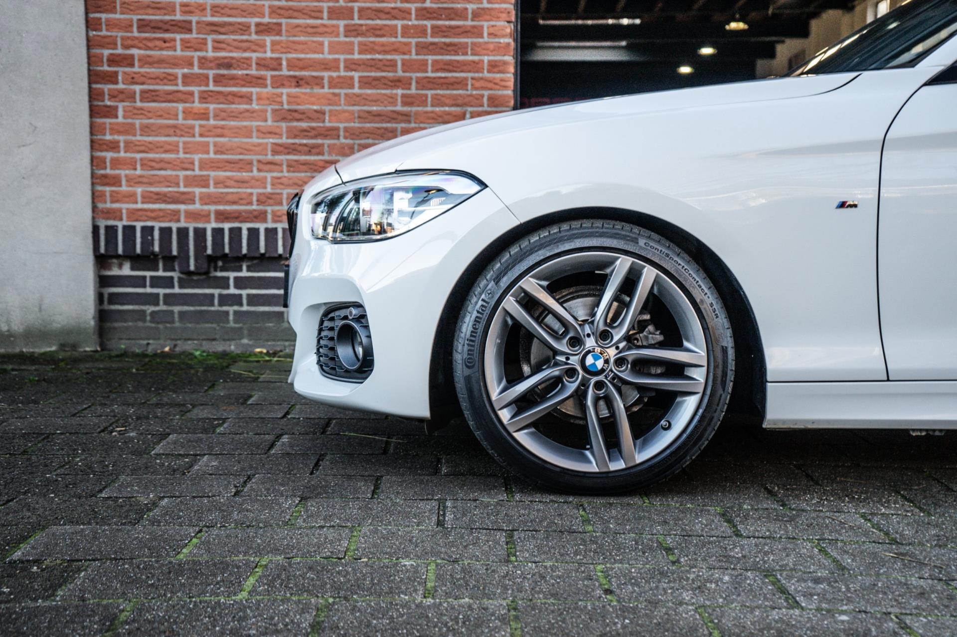 BMW 1-Serie 118i High Executive M-Sport (2016), foto 9