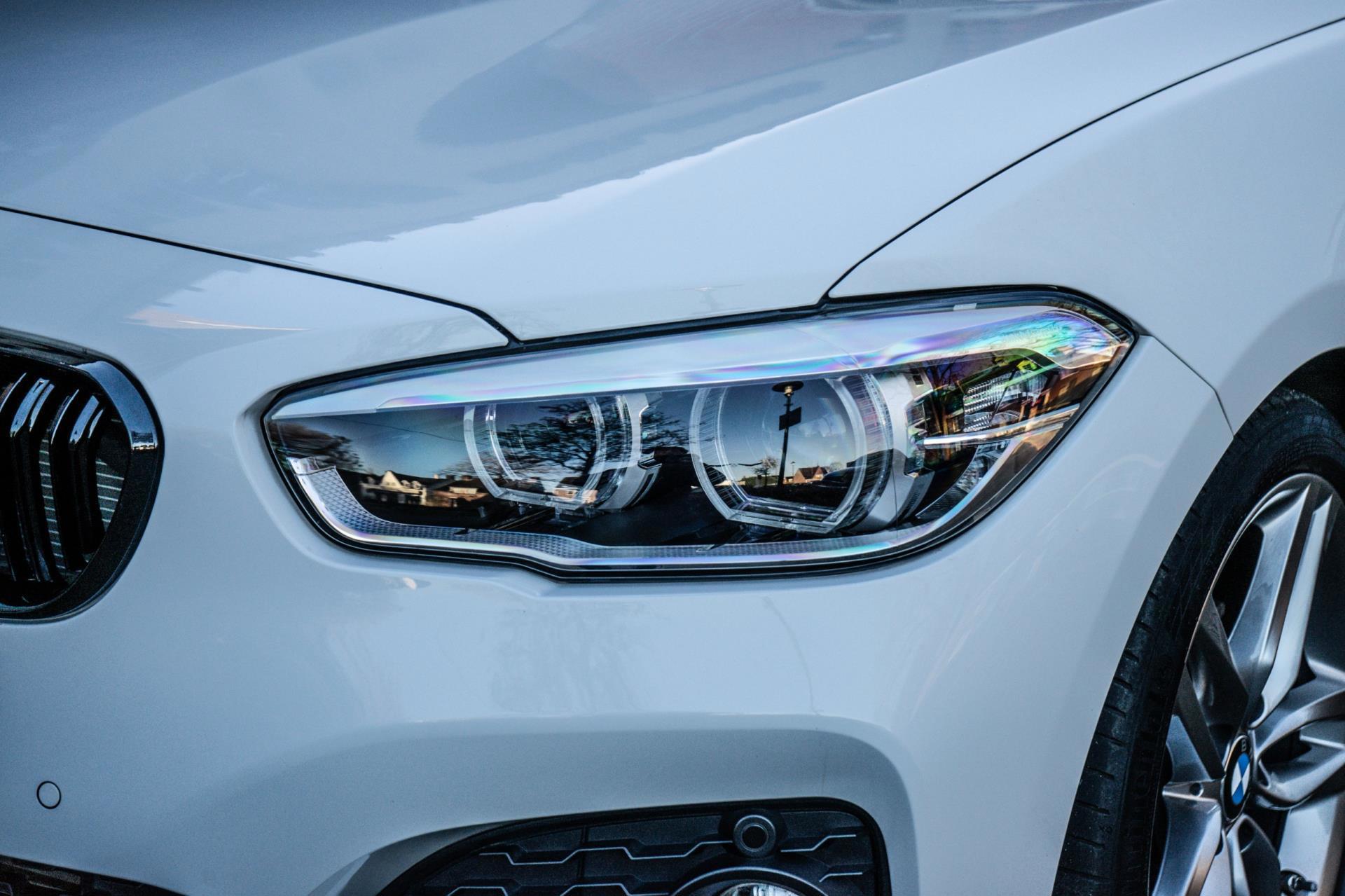 BMW 1-Serie 118i High Executive M-Sport (2016), foto 10