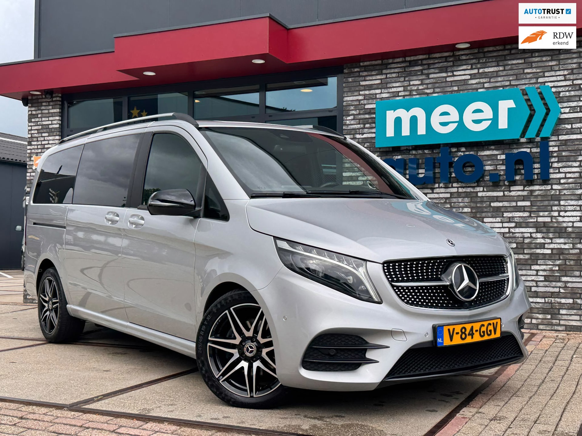 Mercedes-Benz V-klasse 300d AMG Lang DC (2022), foto 1