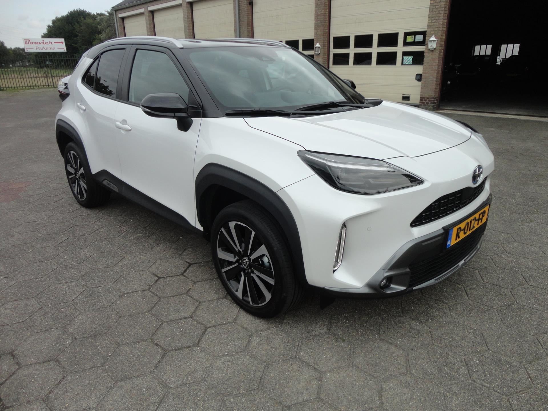 Toyota Yaris Cross 1.5 Hybrid Launch Edition (2022), foto 2