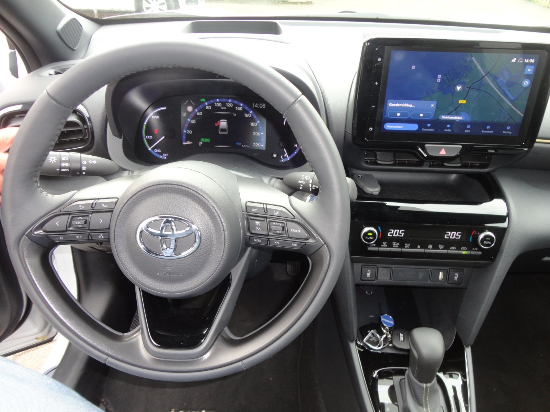 Toyota Yaris Cross 1.5 Hybrid Launch Edition (2022), foto 11