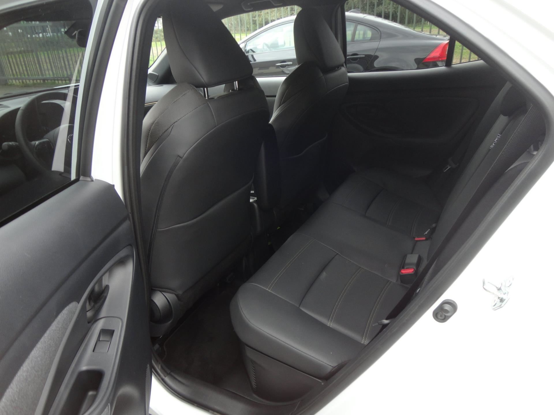 Toyota Yaris Cross 1.5 Hybrid Launch Edition (2022), foto 8