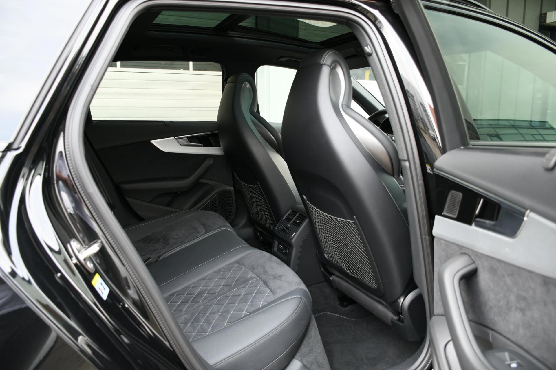 Audi A4 Avant 40 TFSI quattro 3x S edition (2022), foto 12