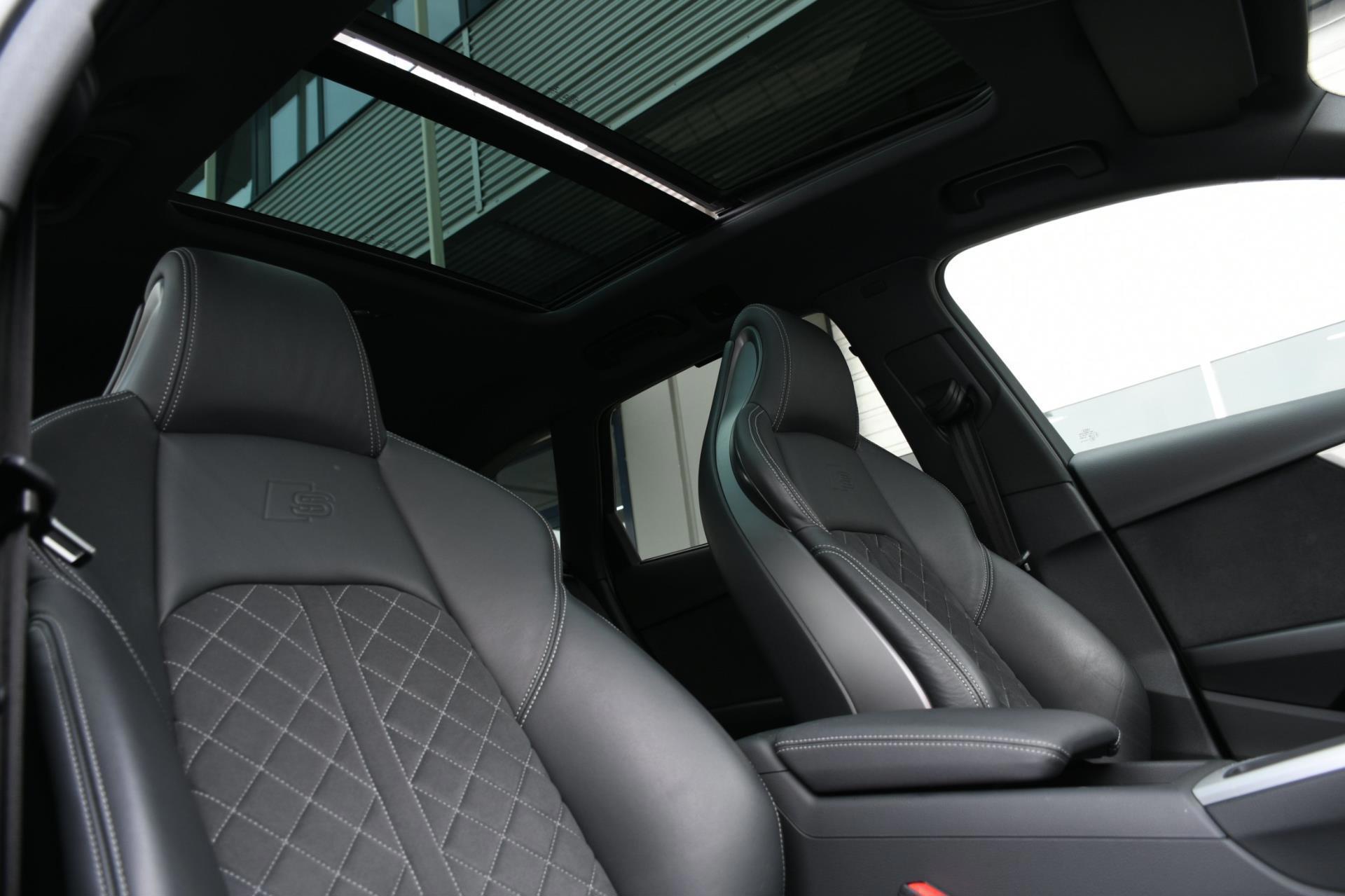 Audi A4 Avant 40 TFSI quattro 3x S edition (2022), foto 9