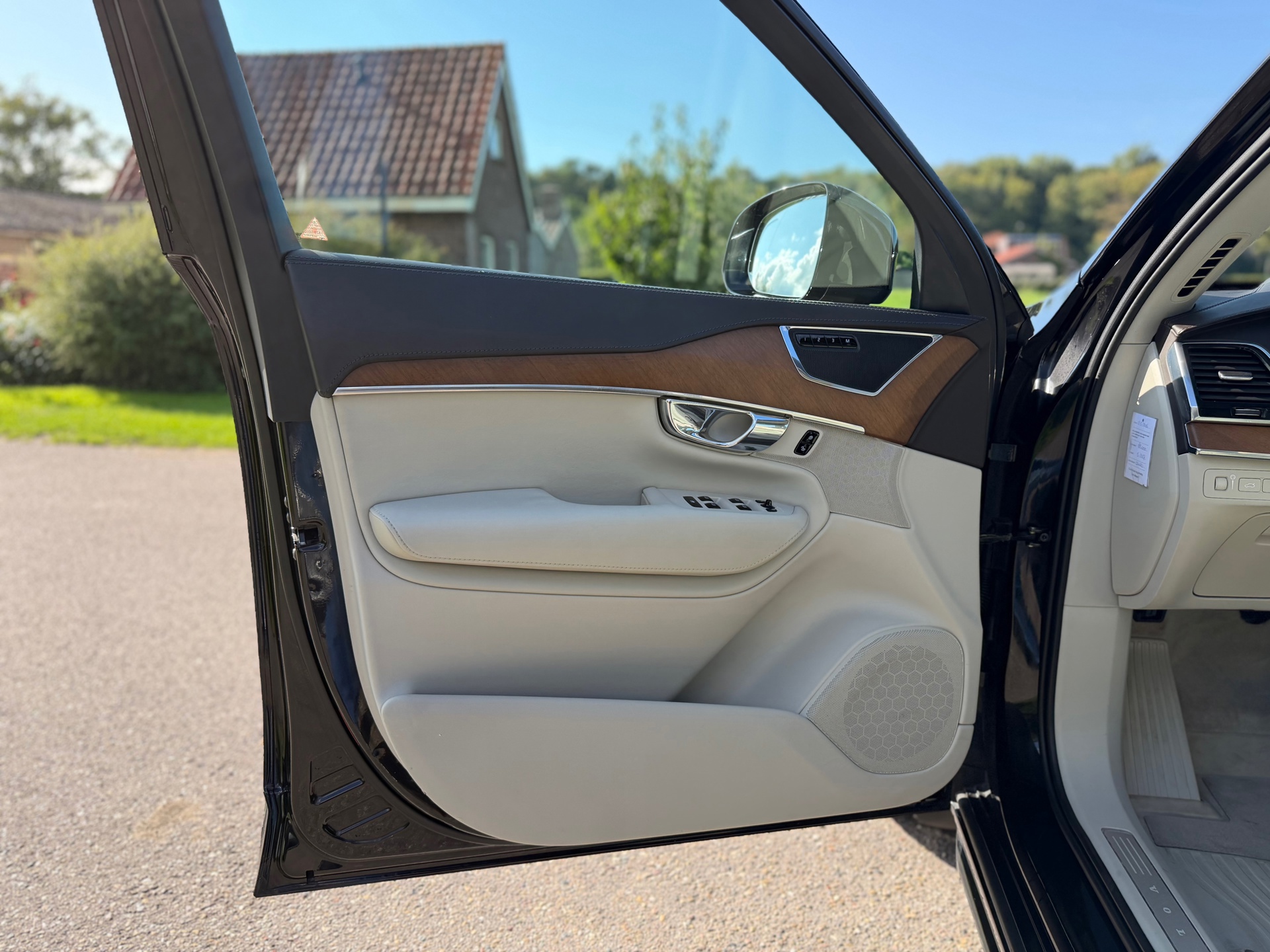 Volvo XC90 2.0 T8 Twin Engine AWD Inscription (2016), foto 11