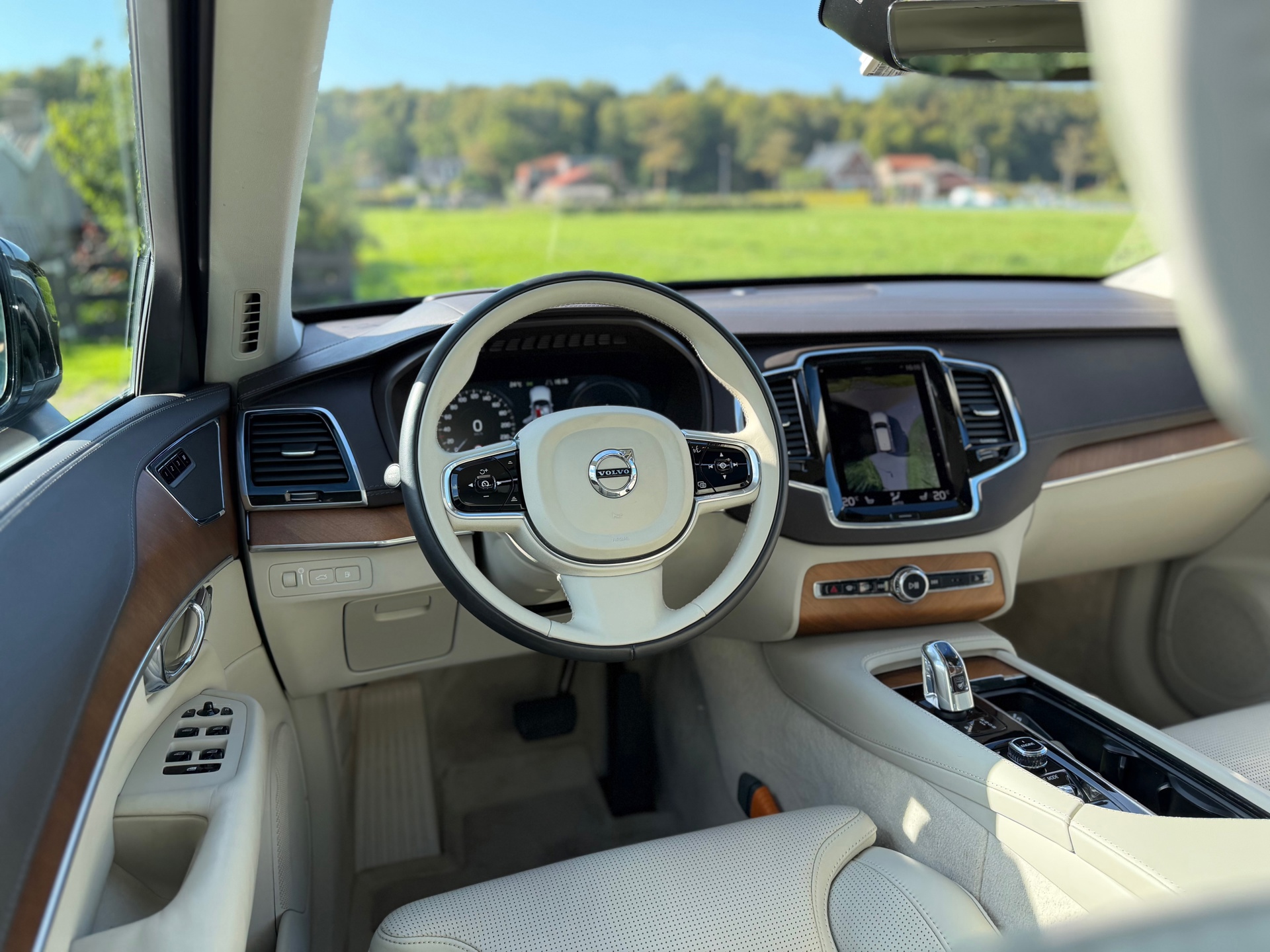 Volvo XC90 2.0 T8 Twin Engine AWD Inscription (2016), foto 12