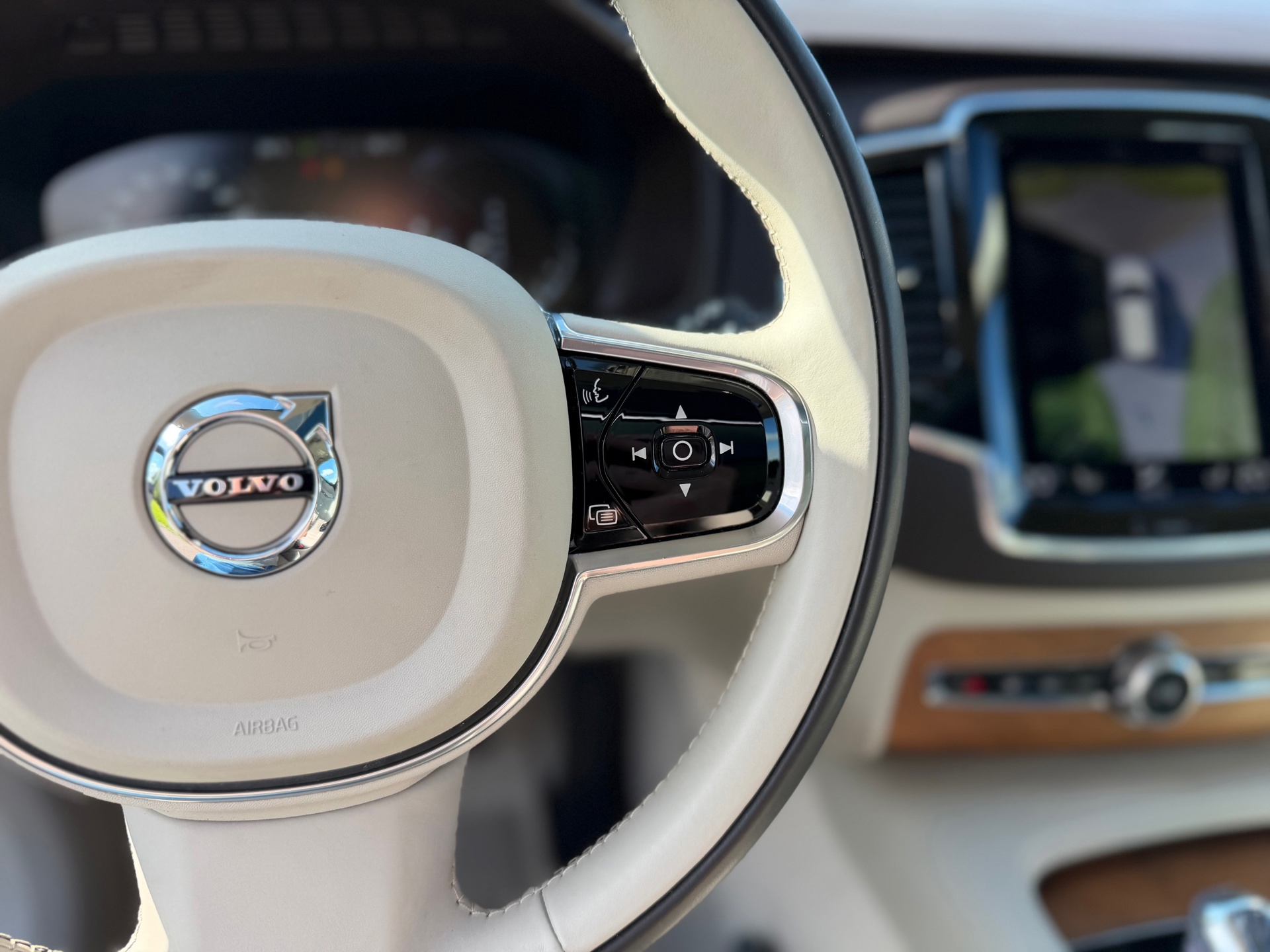 Volvo XC90 2.0 T8 Twin Engine AWD Inscription (2016), foto 16