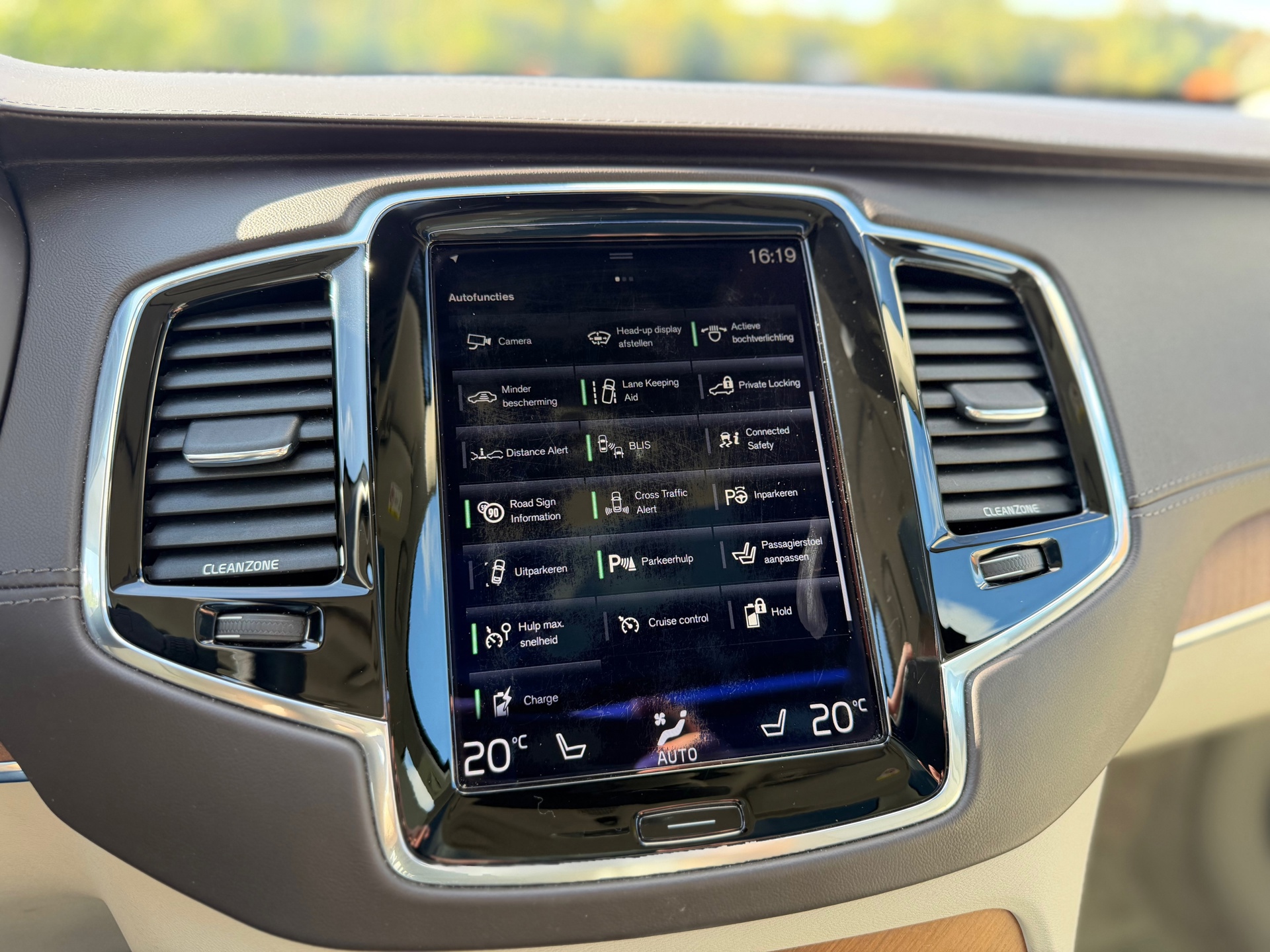 Volvo XC90 2.0 T8 Twin Engine AWD Inscription (2016), foto 20