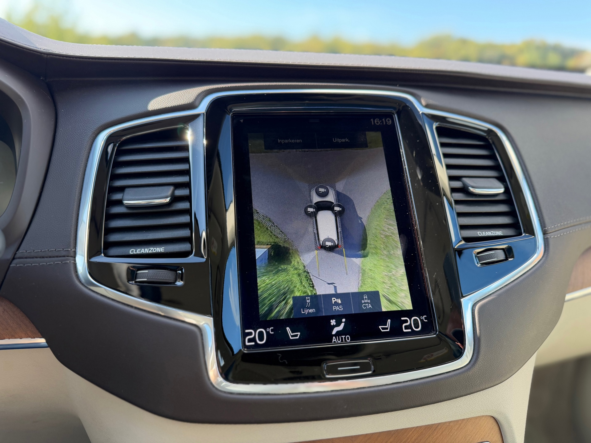 Volvo XC90 2.0 T8 Twin Engine AWD Inscription (2016), foto 21