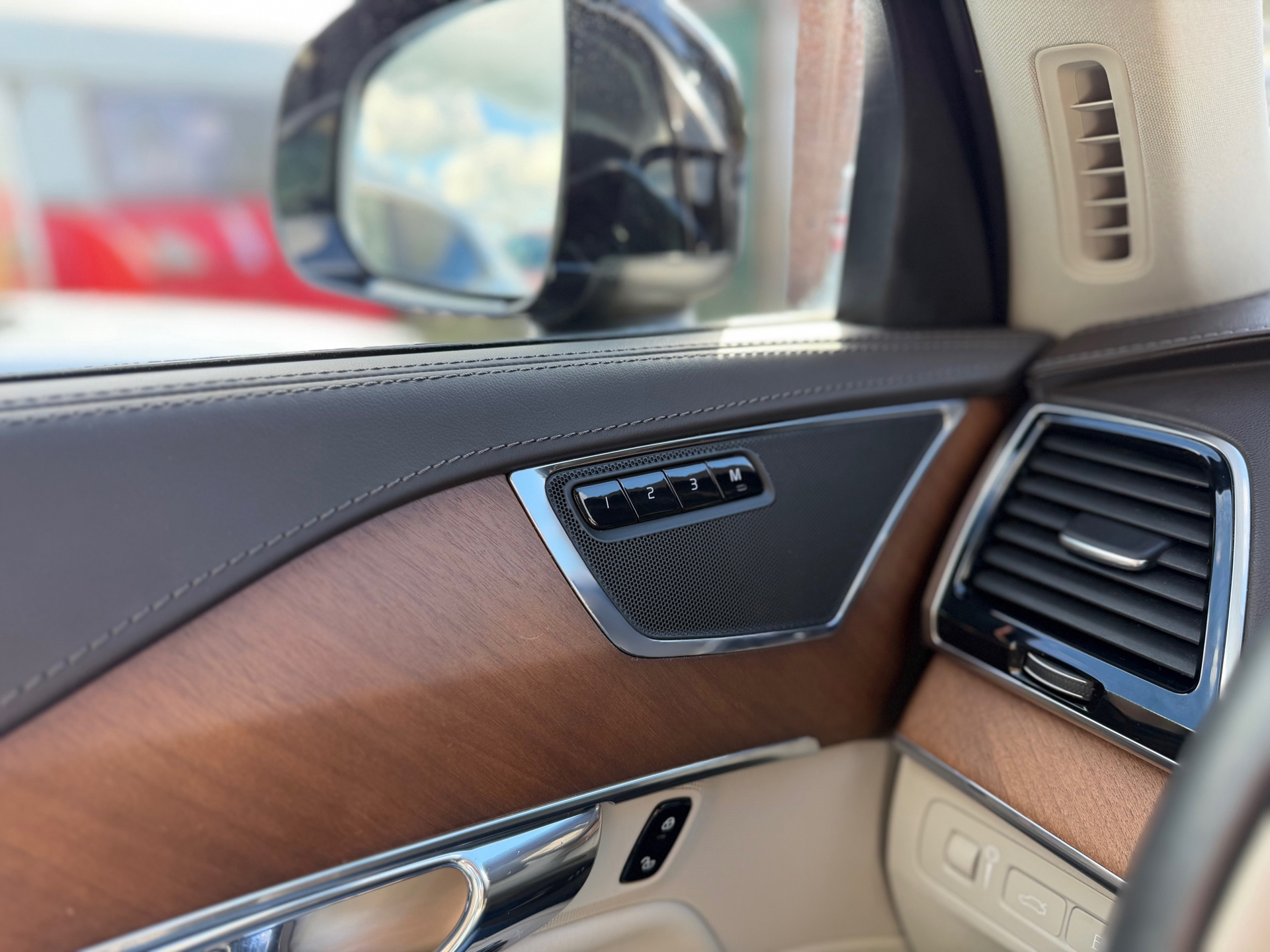 Volvo XC90 2.0 T8 Twin Engine AWD Inscription (2016), foto 40
