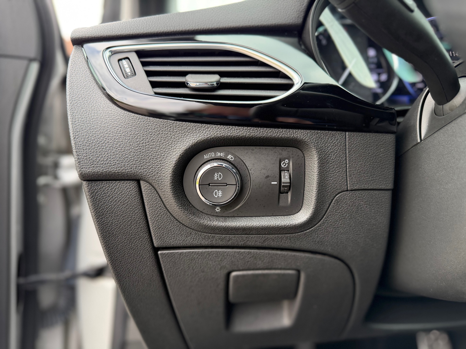 Opel Astra Sports Tourer 1.2 Ultimate (2020), foto 14