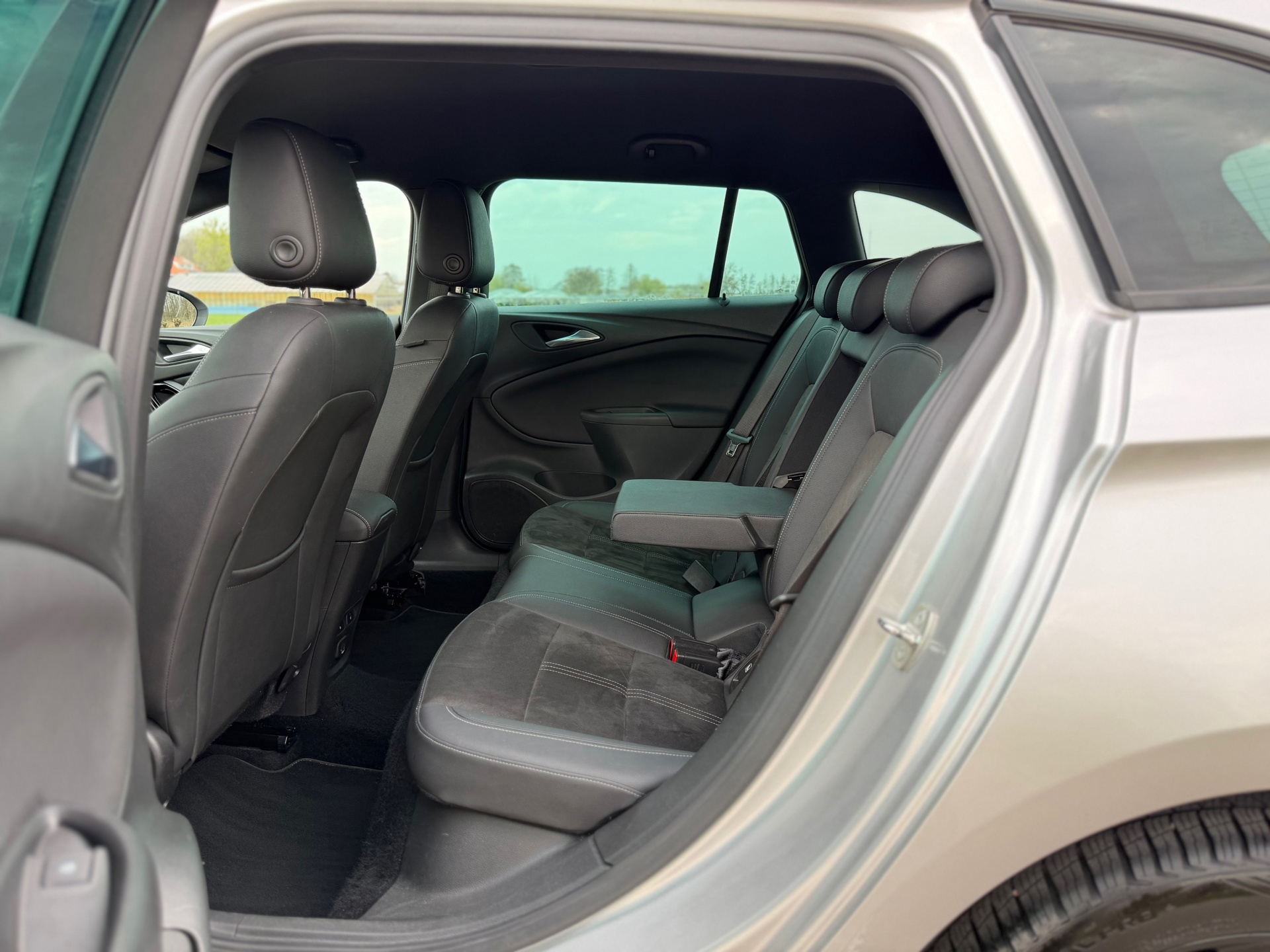 Opel Astra Sports Tourer 1.2 Ultimate (2020), foto 21