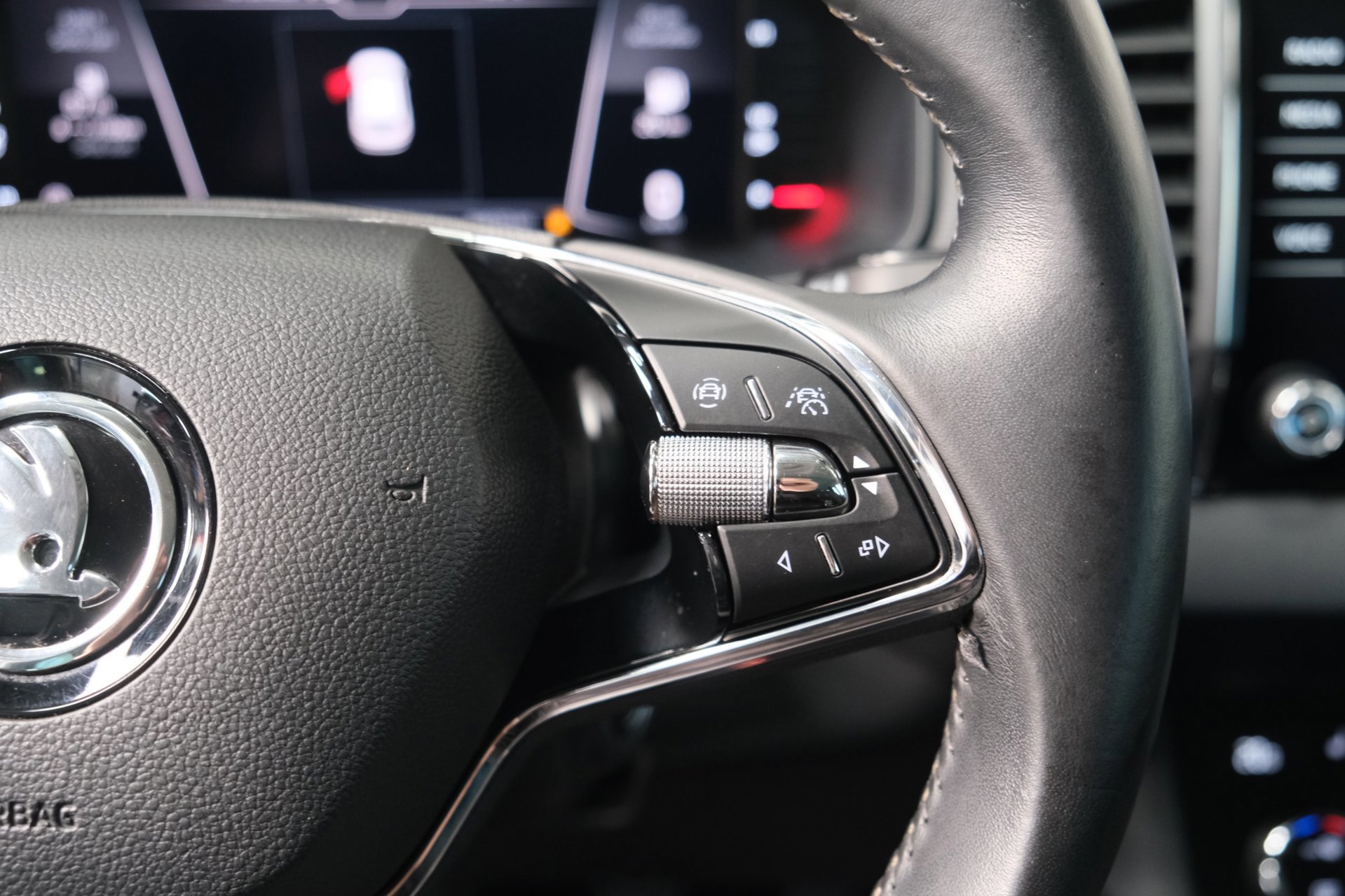 Skoda Karoq 1.5 TSI ACT Business Edition (2021), foto 29