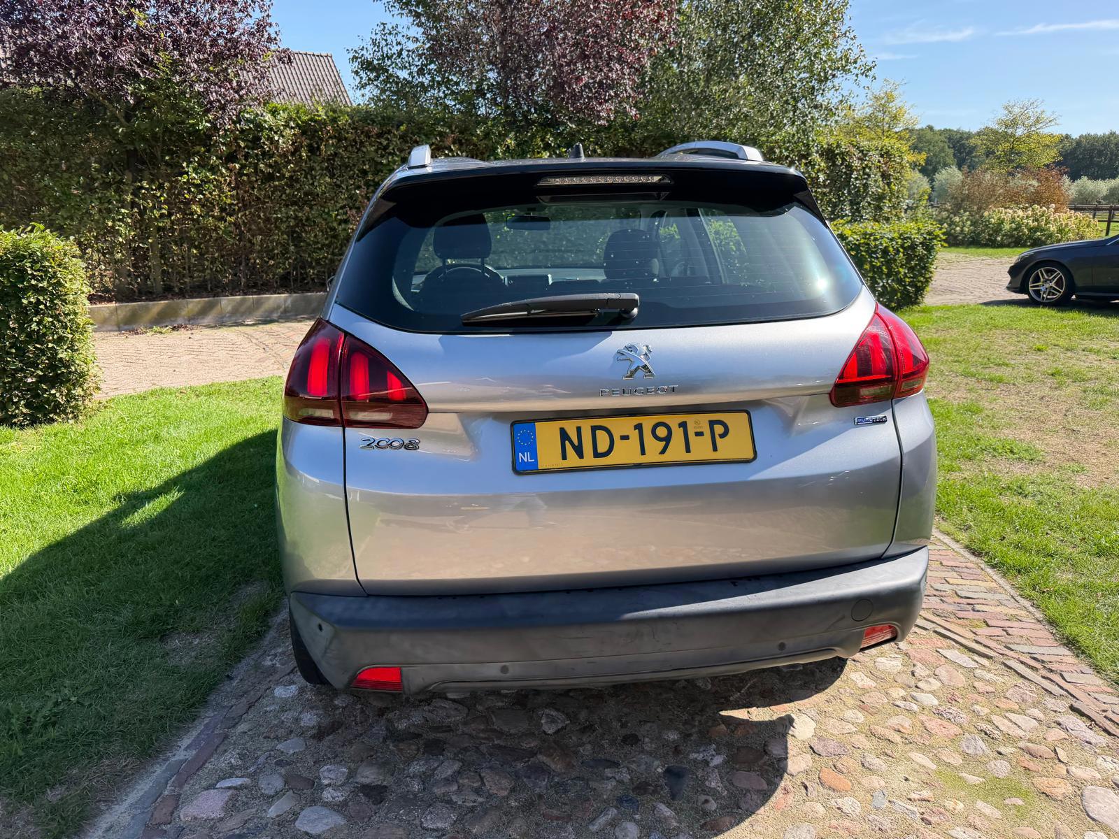 Peugeot 2008 1.2 PureTech Blue Lion-NL auto (2017), foto 4