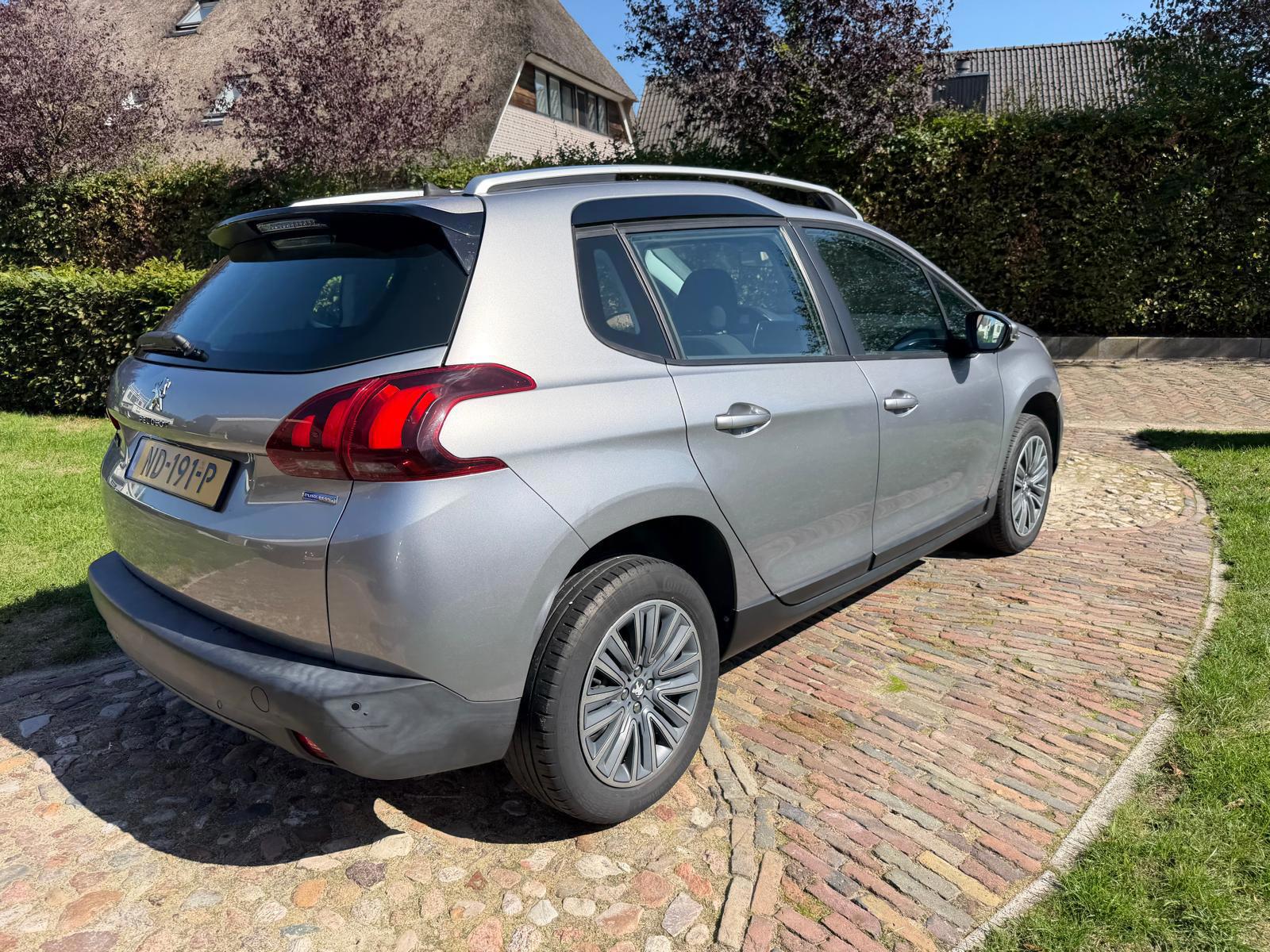Peugeot 2008 1.2 PureTech Blue Lion-NL auto (2017), foto 5