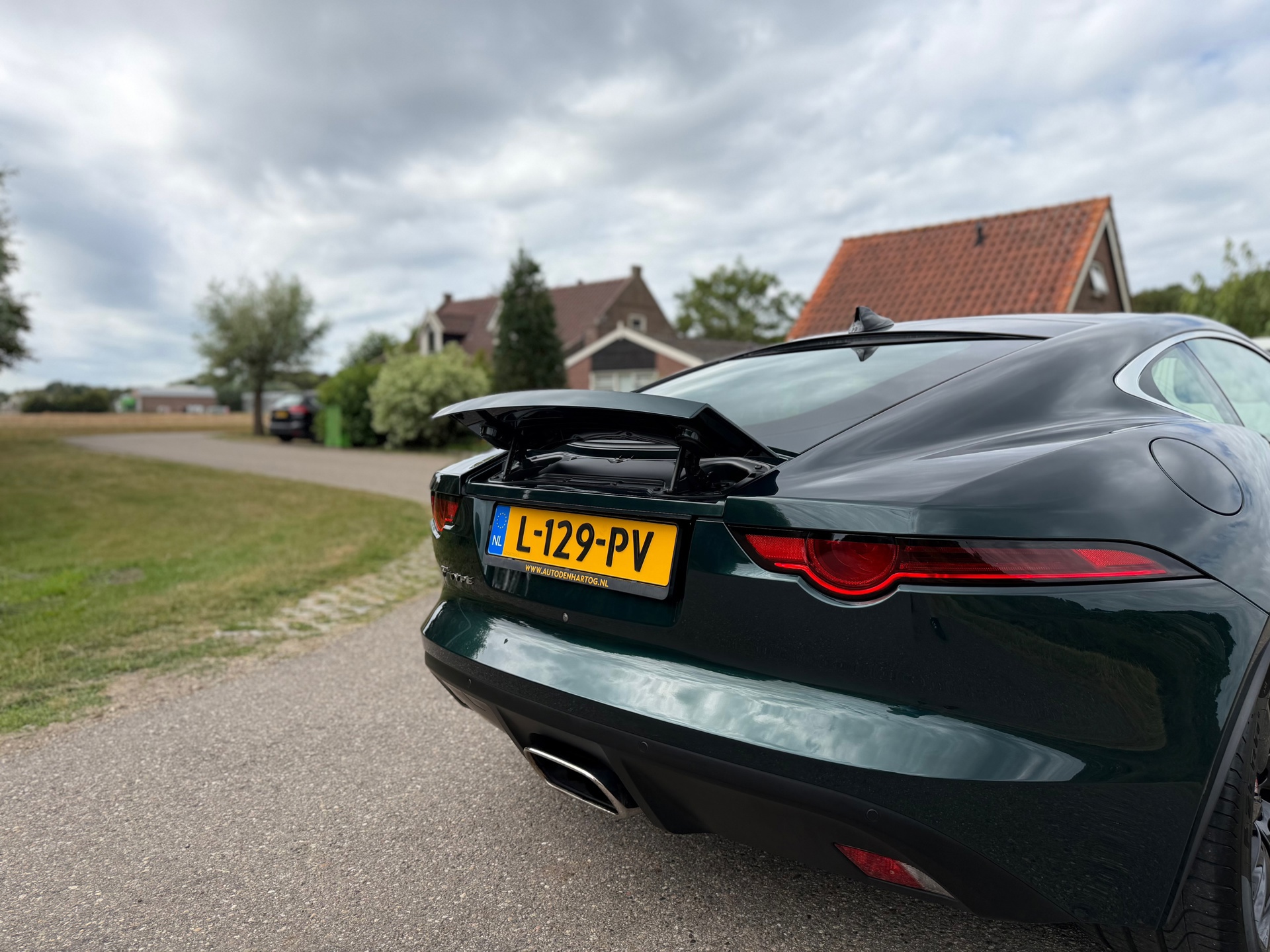 Jaguar F-Type 2.0T R-Dynamic (2018), foto 27