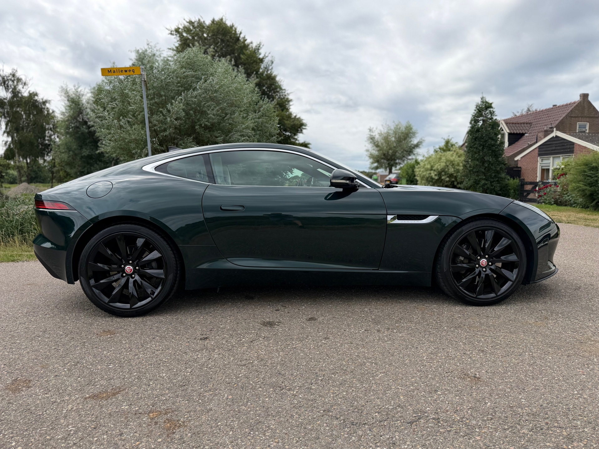 Jaguar F-Type 2.0T R-Dynamic (2018), foto 6