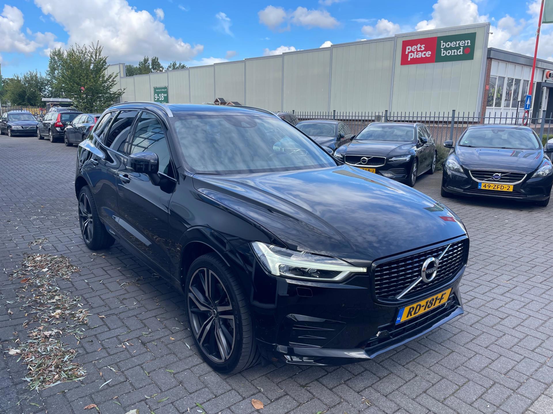 Volvo XC60 2.0 T5 AWD R-Design (2017), foto 5