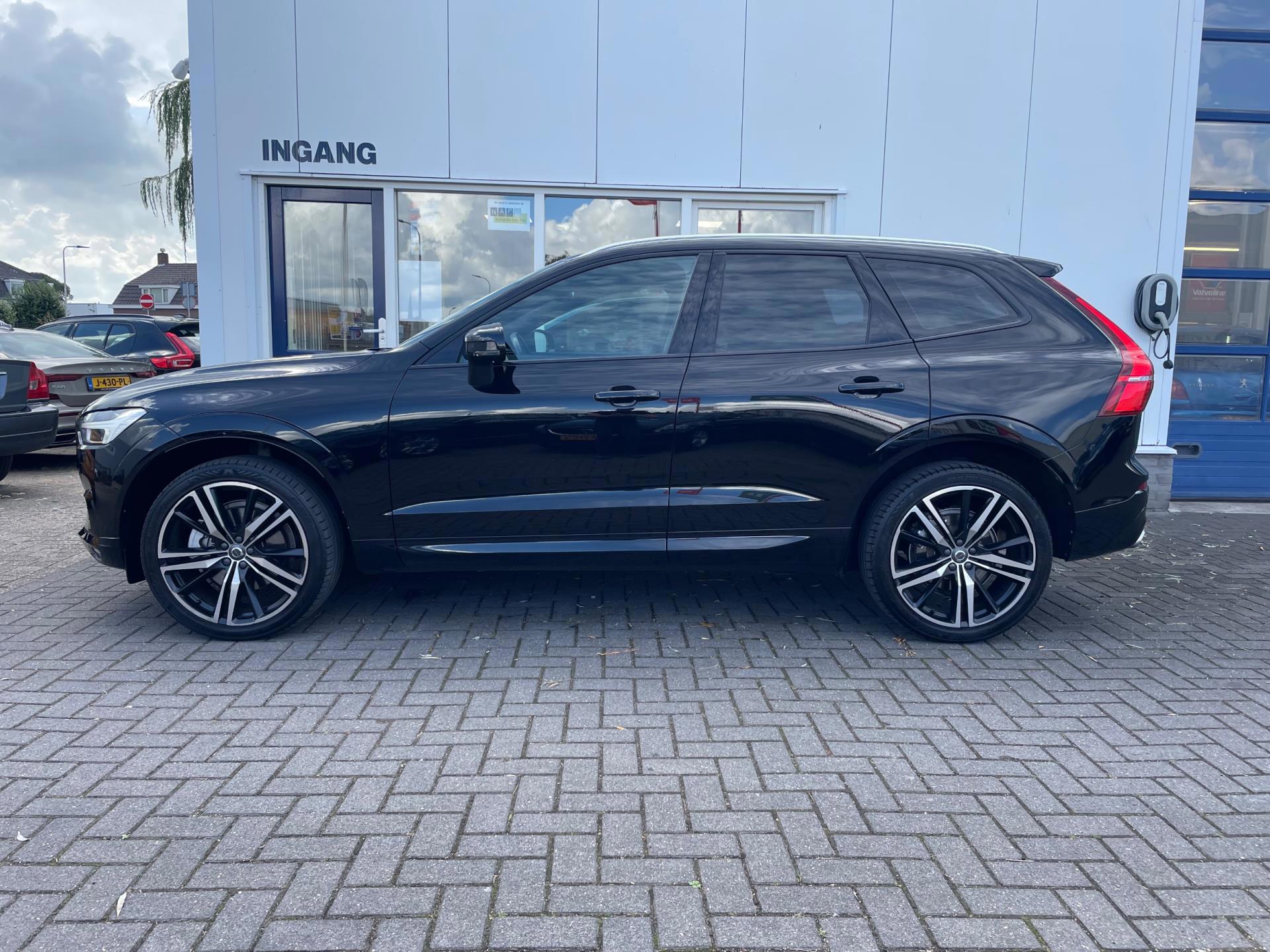 Volvo XC60 2.0 T5 AWD R-Design (2017), foto 7