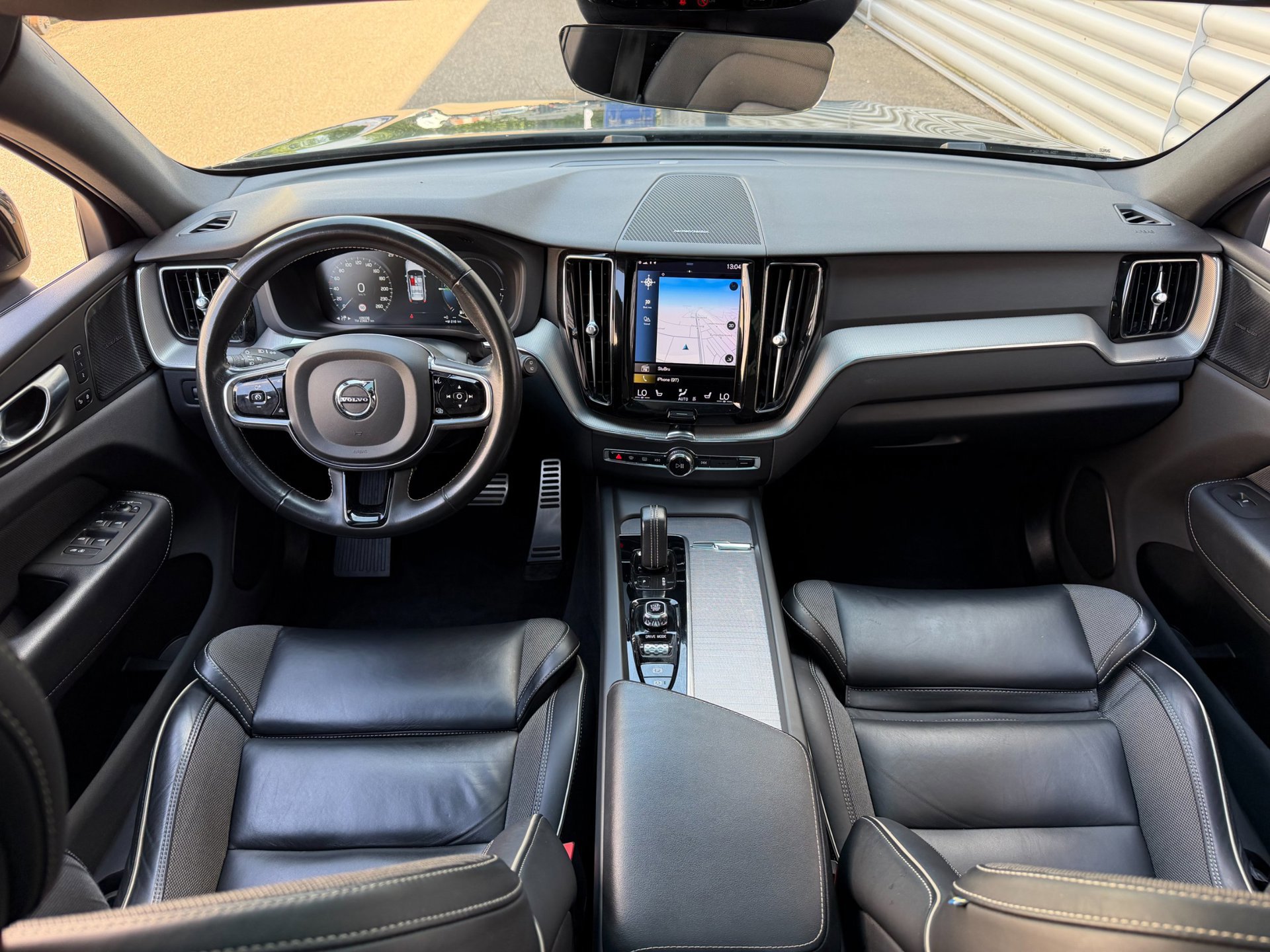 Volvo XC60 2.0 Recharge T6 AWD R-Design (2021), foto 7