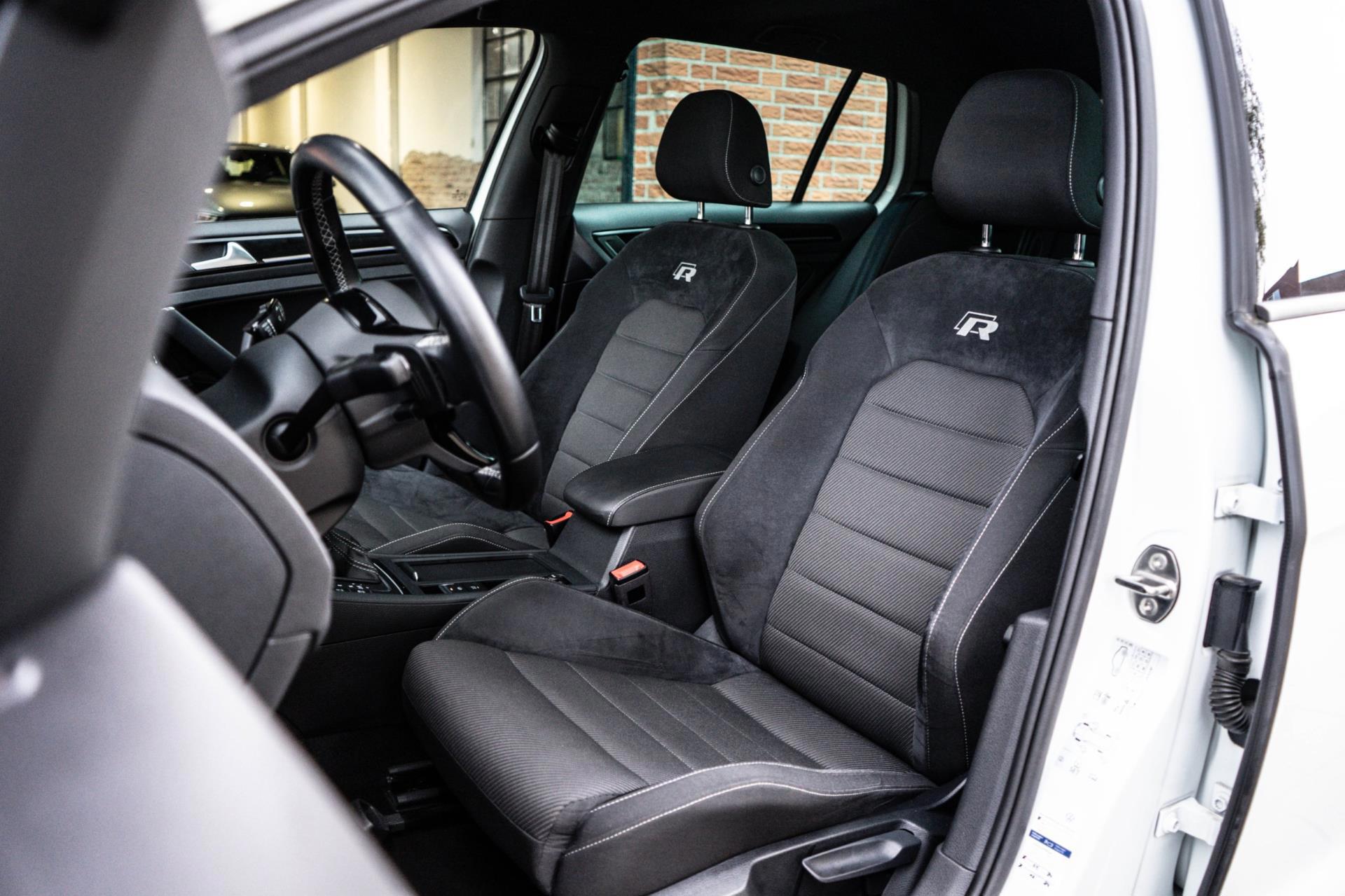 Volkswagen Golf 2.0 TSI 300PK 4Motion R (2019), foto 17