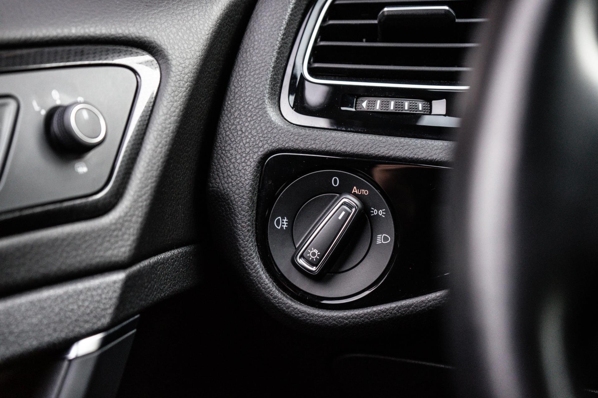 Volkswagen Golf 2.0 TSI 300PK 4Motion R (2019), foto 22