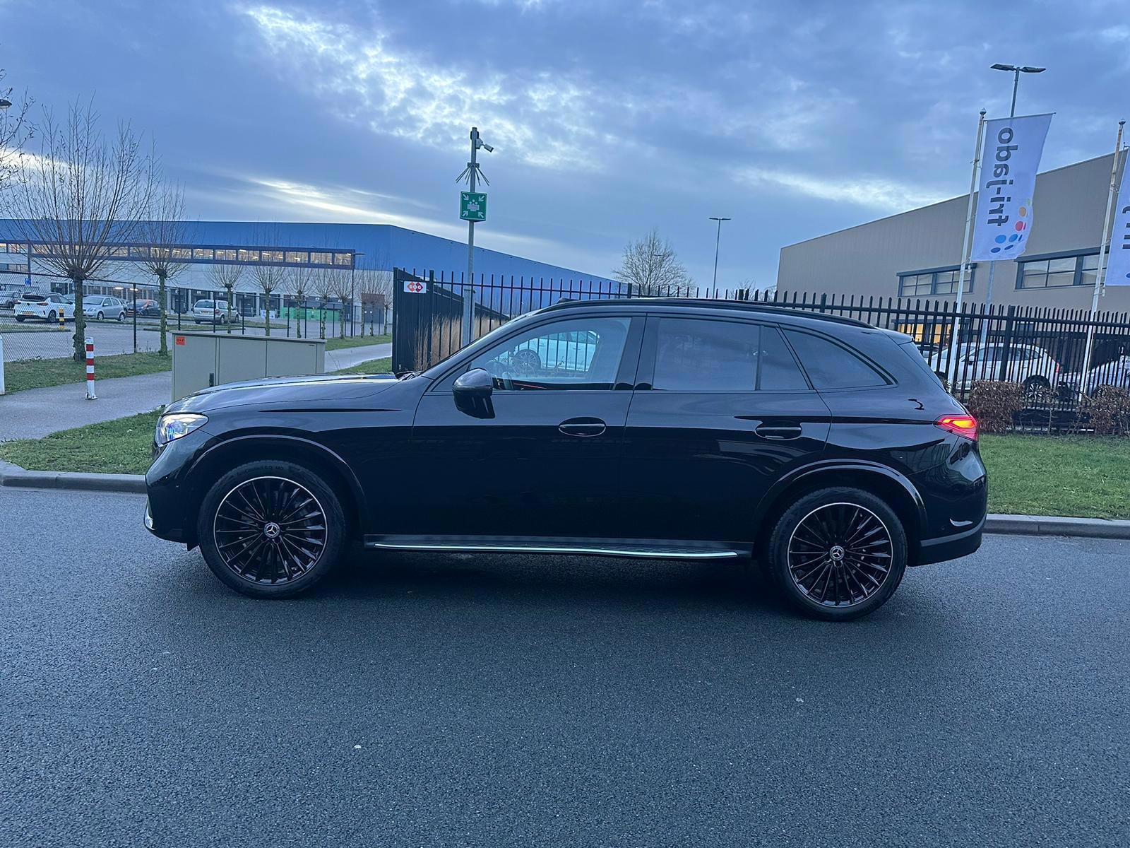 Mercedes-Benz GLC-klasse 220d 4MATIC AMG Line (2023), foto 4