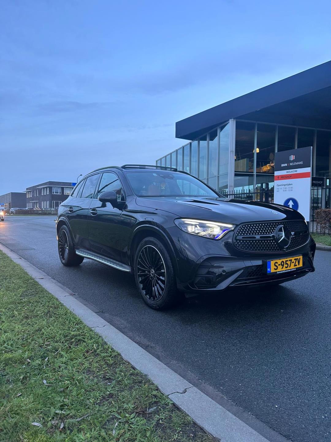 Mercedes-Benz GLC-klasse 220d 4MATIC AMG Line (2023), foto 5