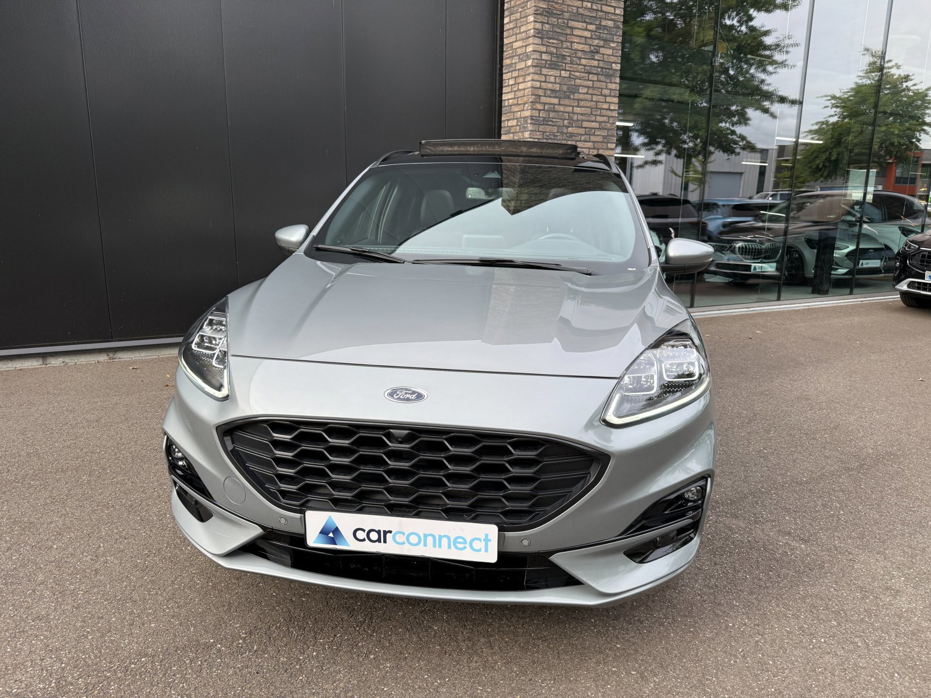 Ford Kuga 2.5 225pk PHEV ST-Line X (2023), foto 2