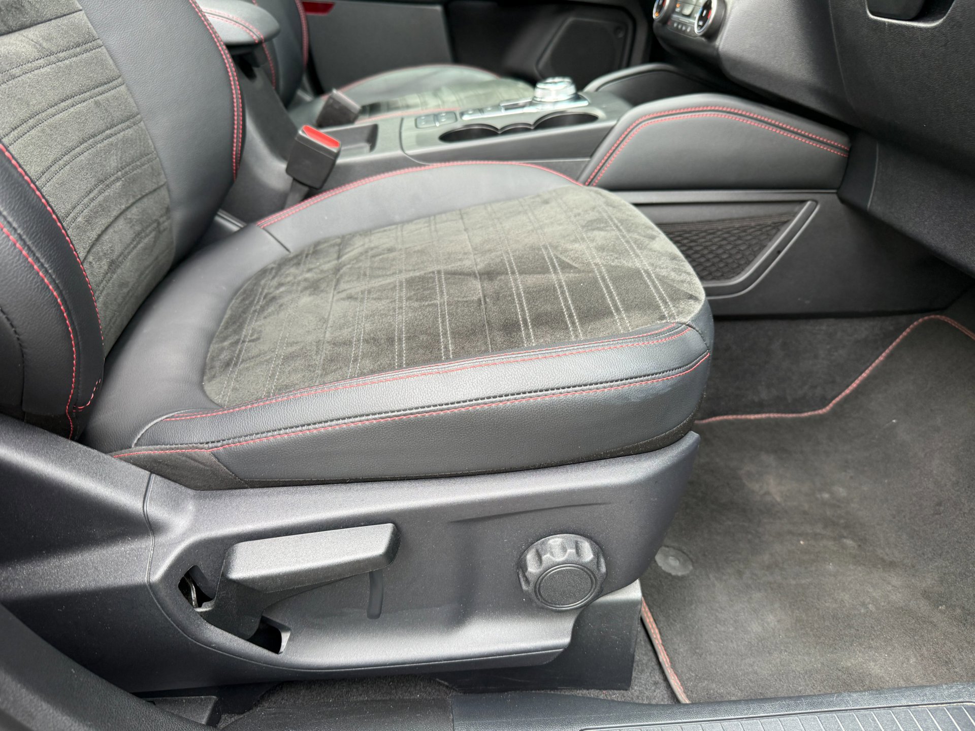 Ford Kuga 2.5 225pk PHEV ST-Line X (2023), foto 25
