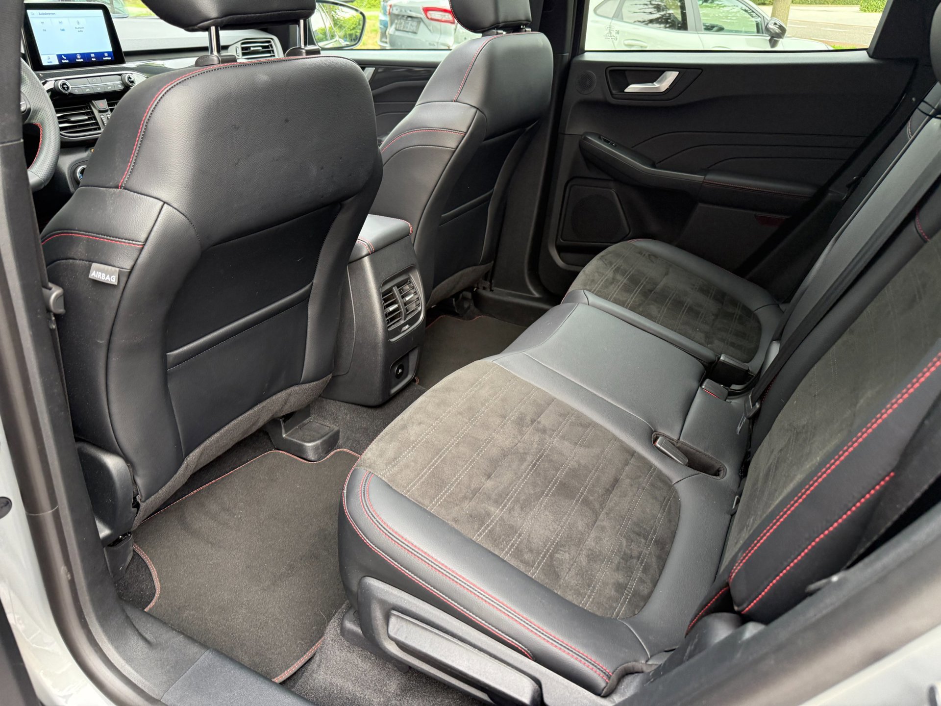 Ford Kuga 2.5 225pk PHEV ST-Line X (2023), foto 28