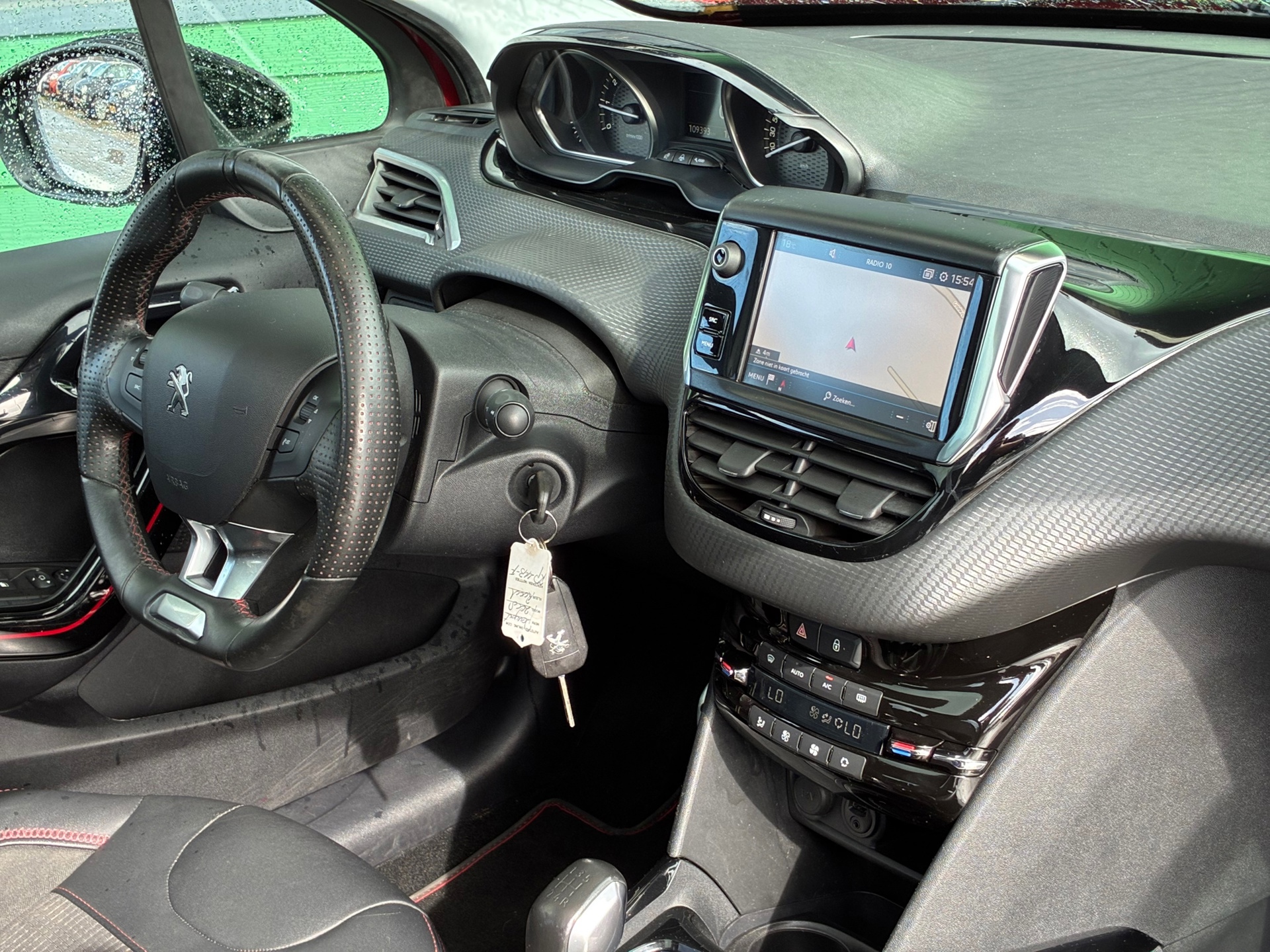 Peugeot 2008 1.2 PureTech GT-line (2018), foto 13