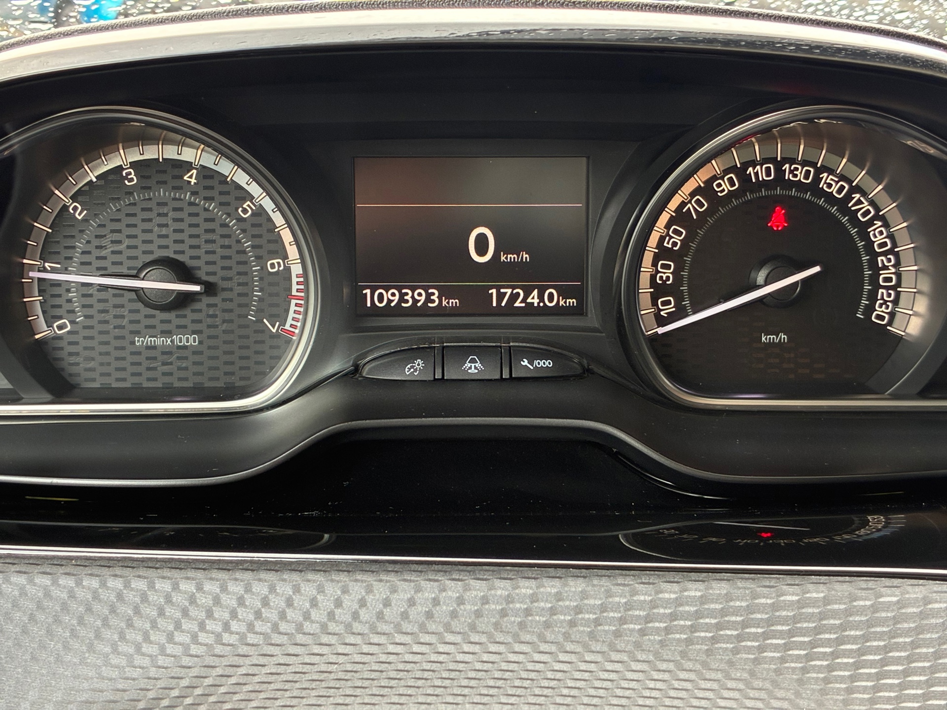 Peugeot 2008 1.2 PureTech GT-line (2018), foto 21