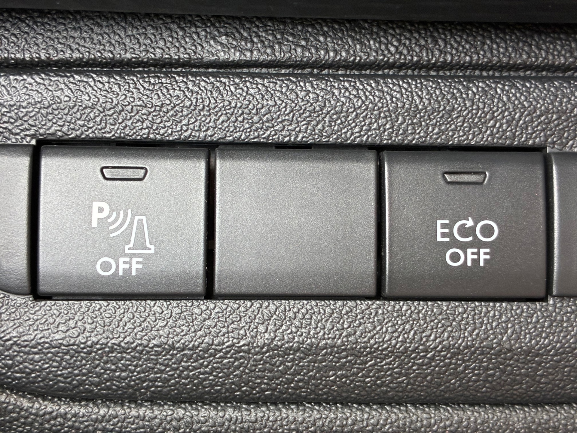 Peugeot 2008 1.2 PureTech GT-line (2018), foto 28