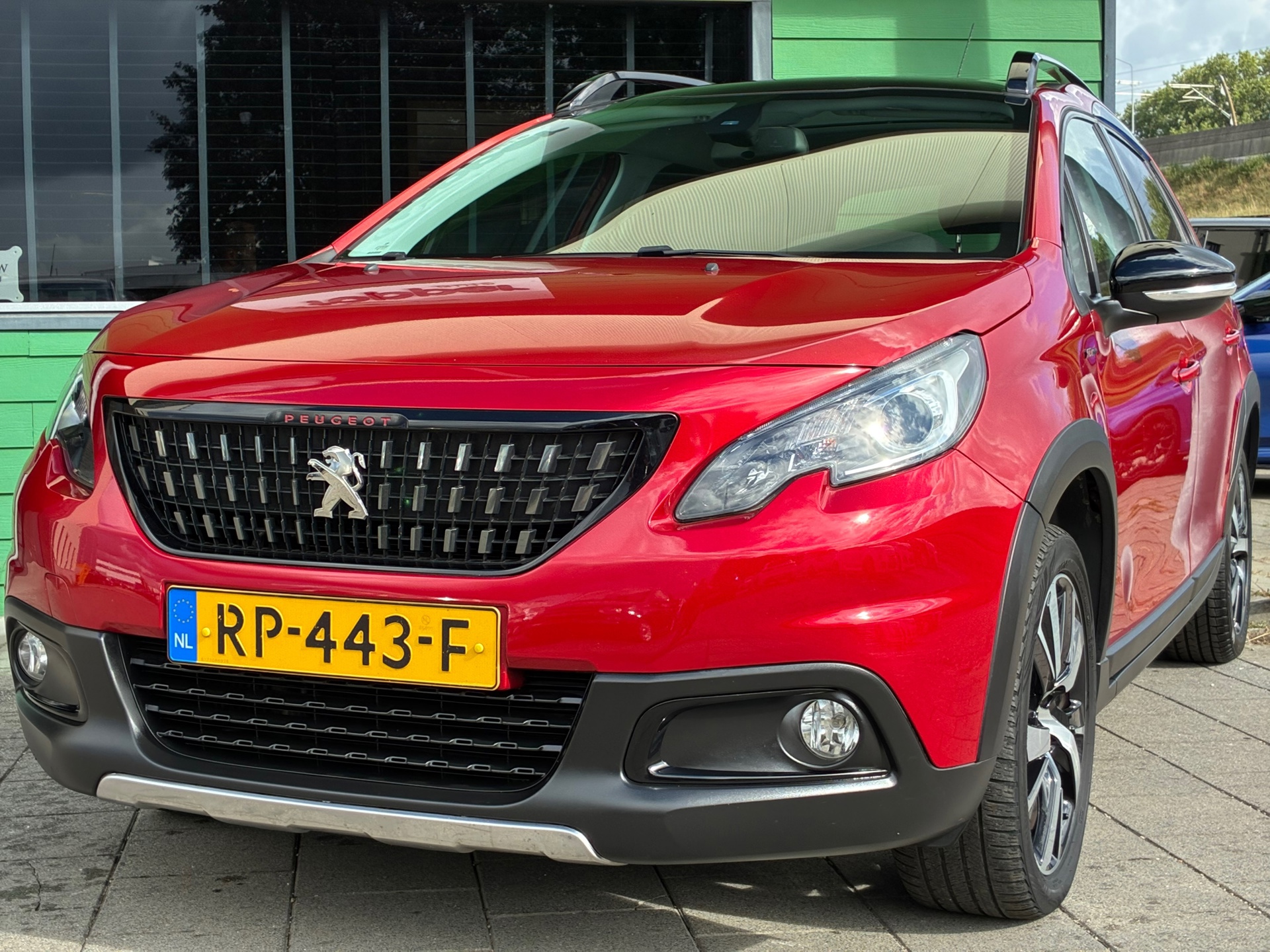Peugeot 2008 1.2 PureTech GT-line (2018), foto 4