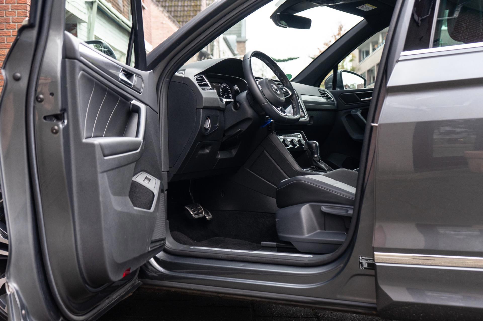 Volkswagen Tiguan 2.0 TSI 4Motion R-Line (2017), foto 12