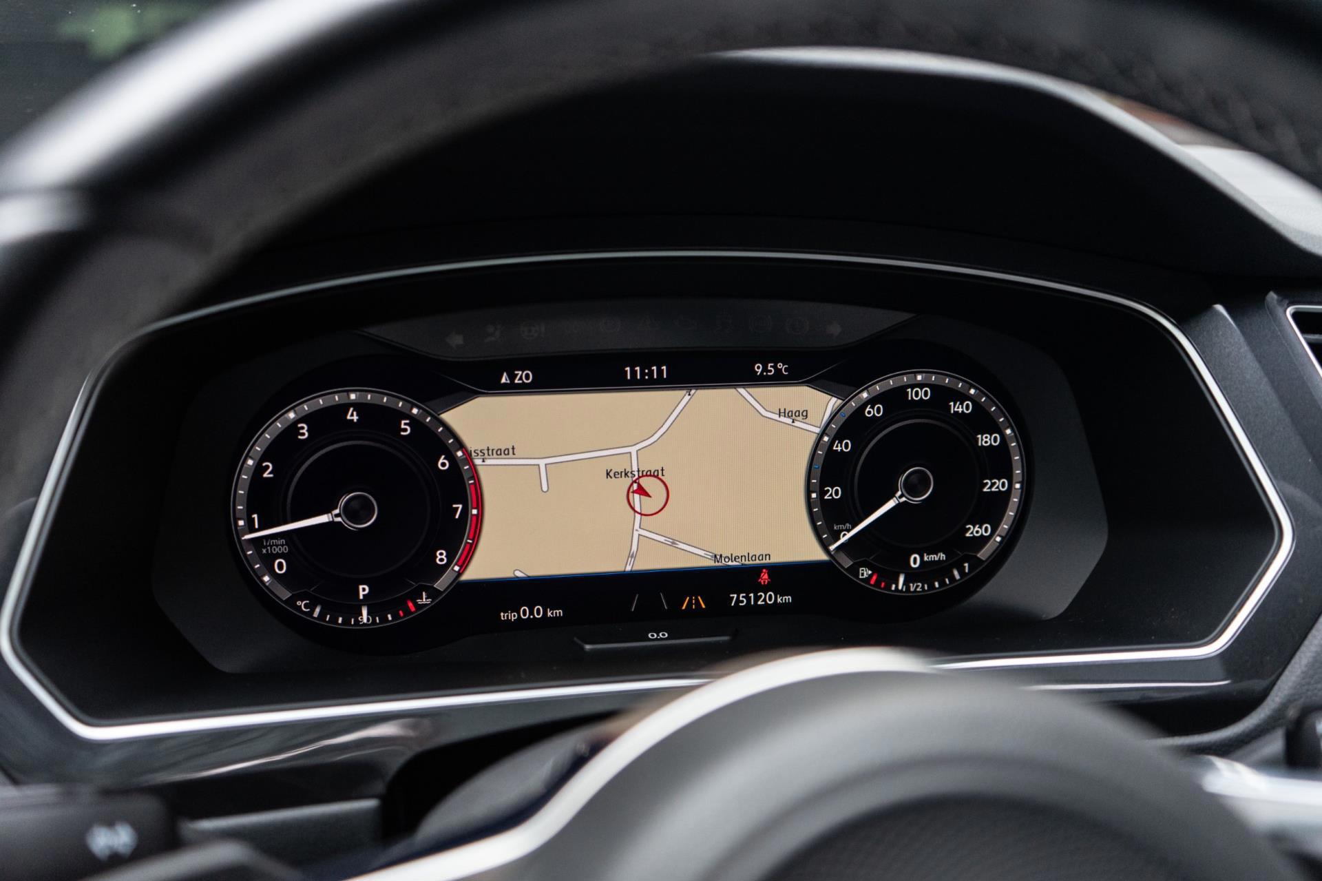 Volkswagen Tiguan 2.0 TSI 4Motion R-Line (2017), foto 18