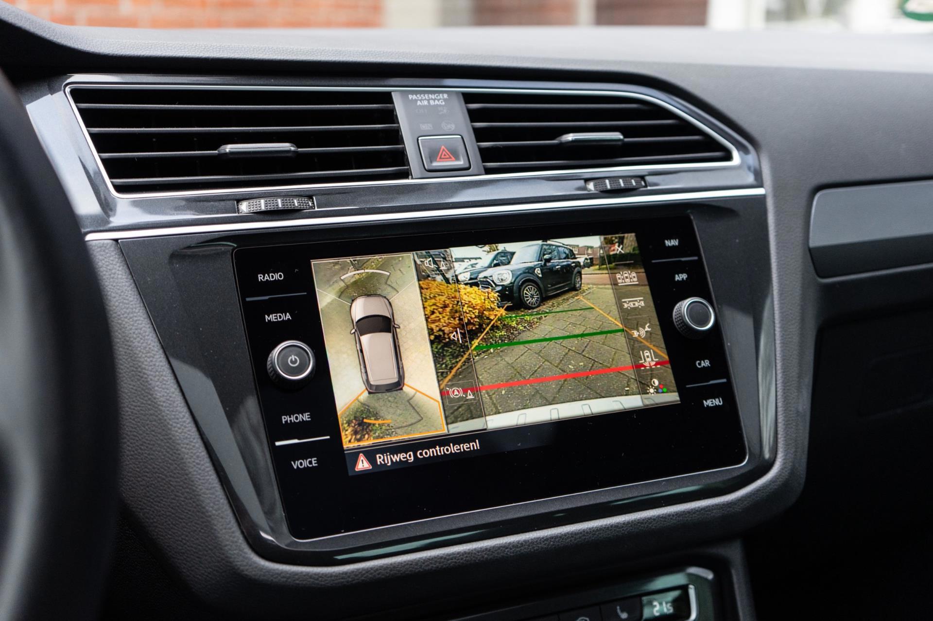Volkswagen Tiguan 2.0 TSI 4Motion R-Line (2017), foto 19