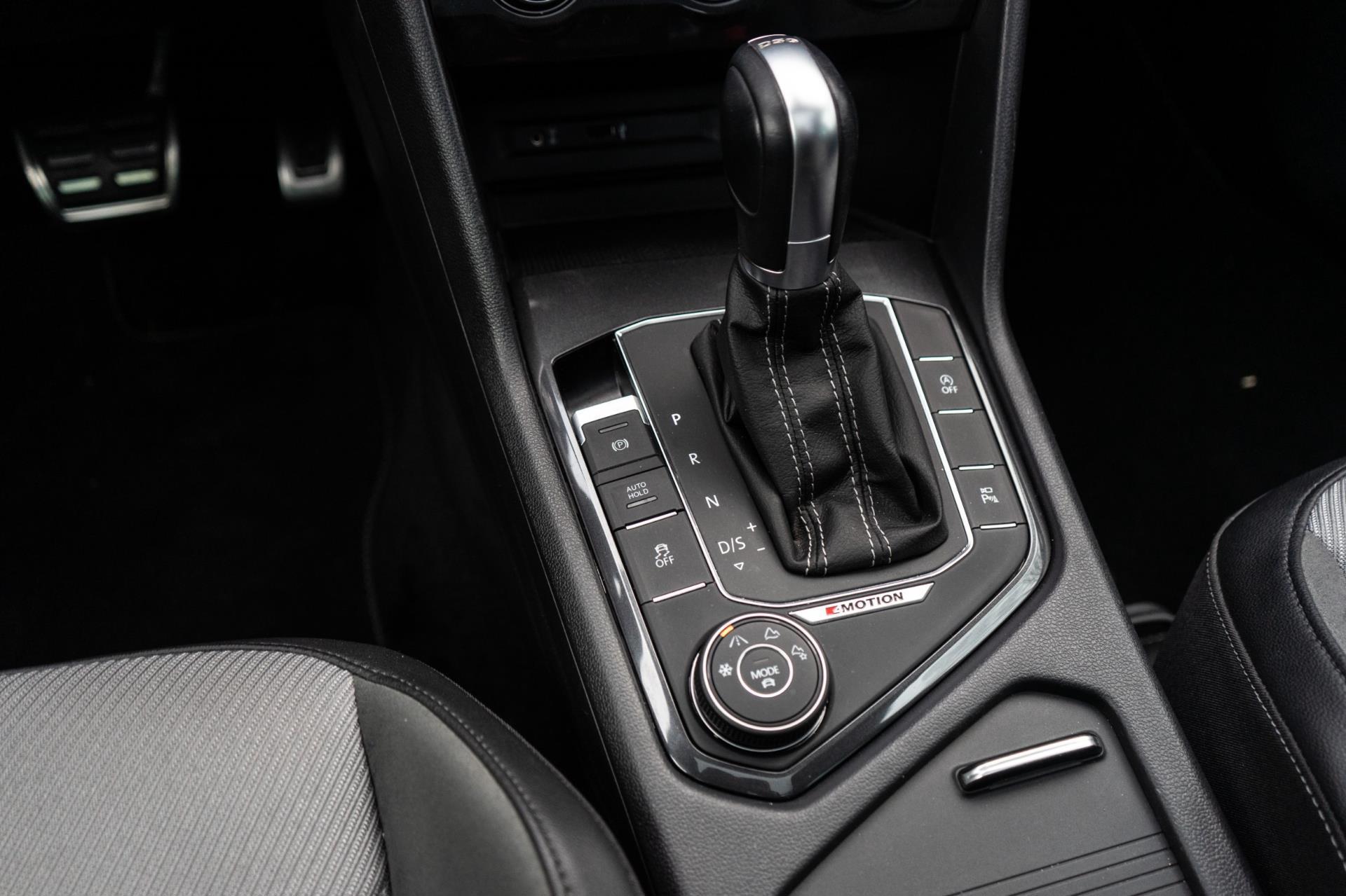 Volkswagen Tiguan 2.0 TSI 4Motion R-Line (2017), foto 22