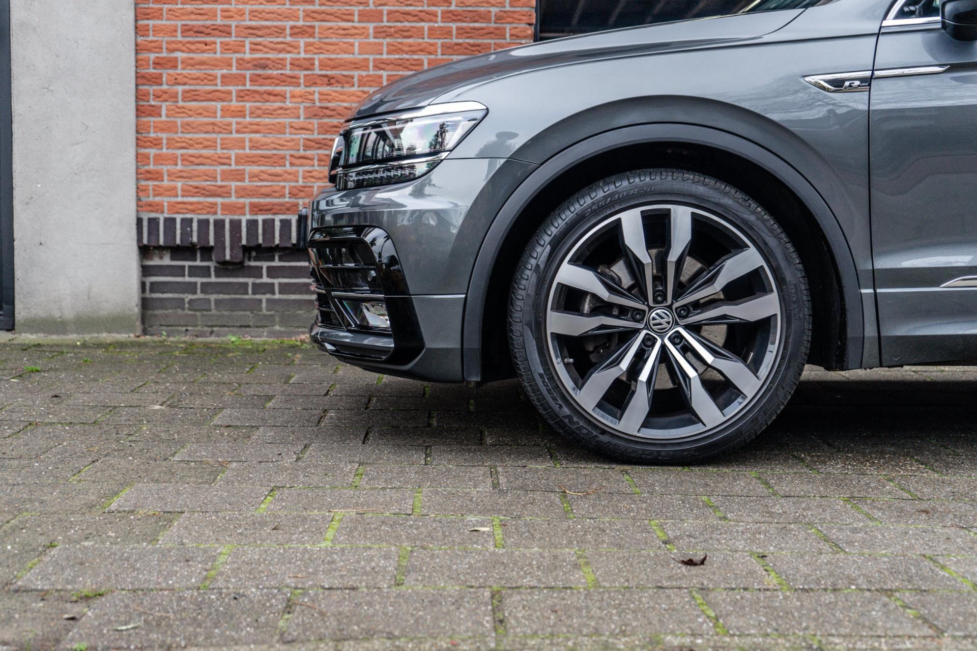 Volkswagen Tiguan 2.0 TSI 4Motion R-Line (2017), foto 6