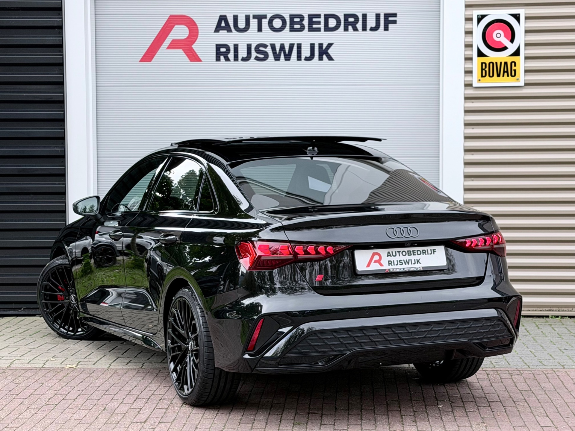 Audi A3 Limousine 35 TFSI S-Line (2024), foto 3