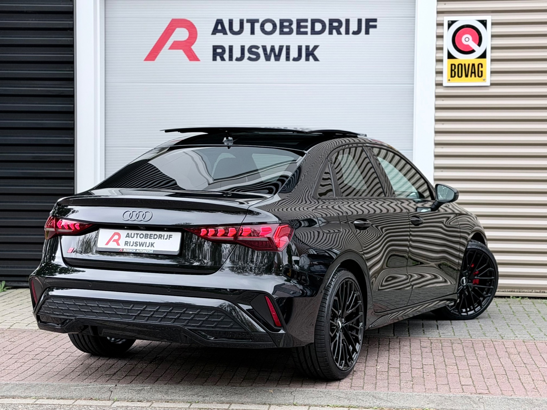 Audi A3 Limousine 35 TFSI S-Line (2024), foto 4
