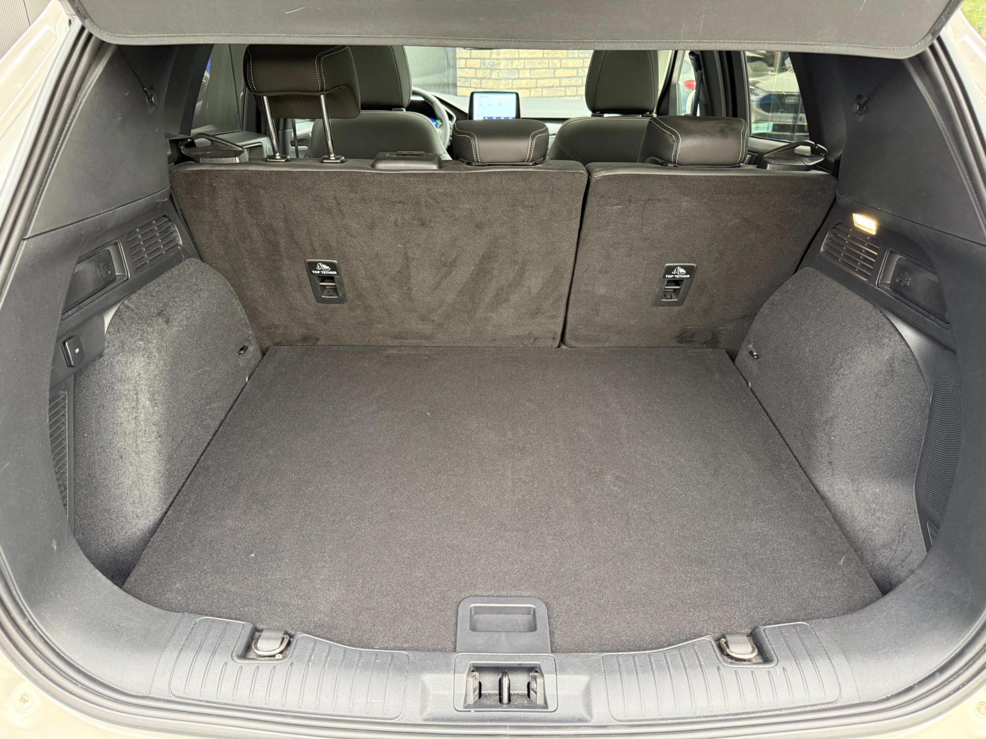 Ford Kuga 2.5 FHEV 190pk Vignale (2023), foto 31