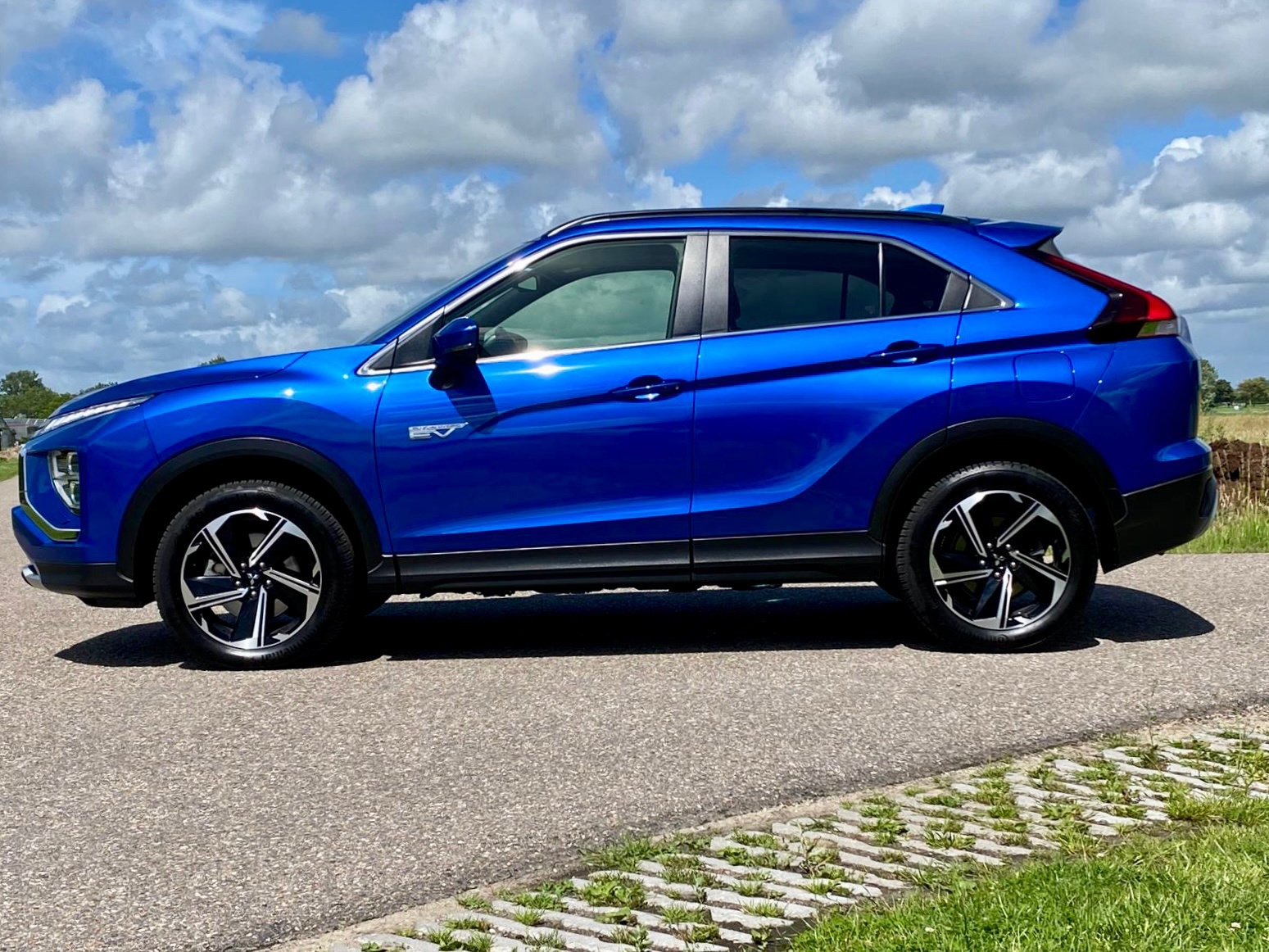 Mitsubishi Eclipse Cross 2.4 PHEV Intense (2022), foto 15