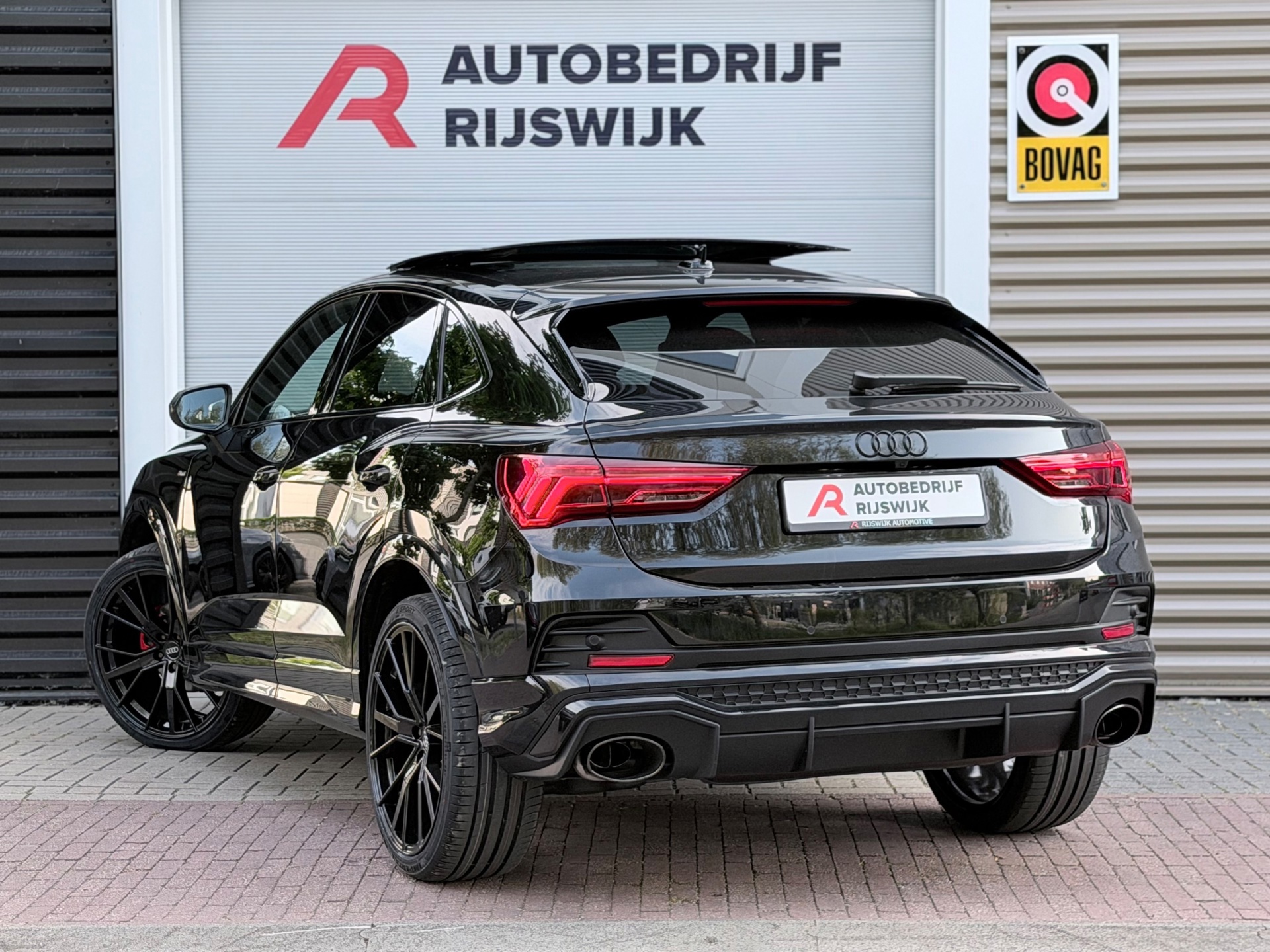 Audi Q3 Sportback 35 TFSI S Edition Competition (2024), foto 3